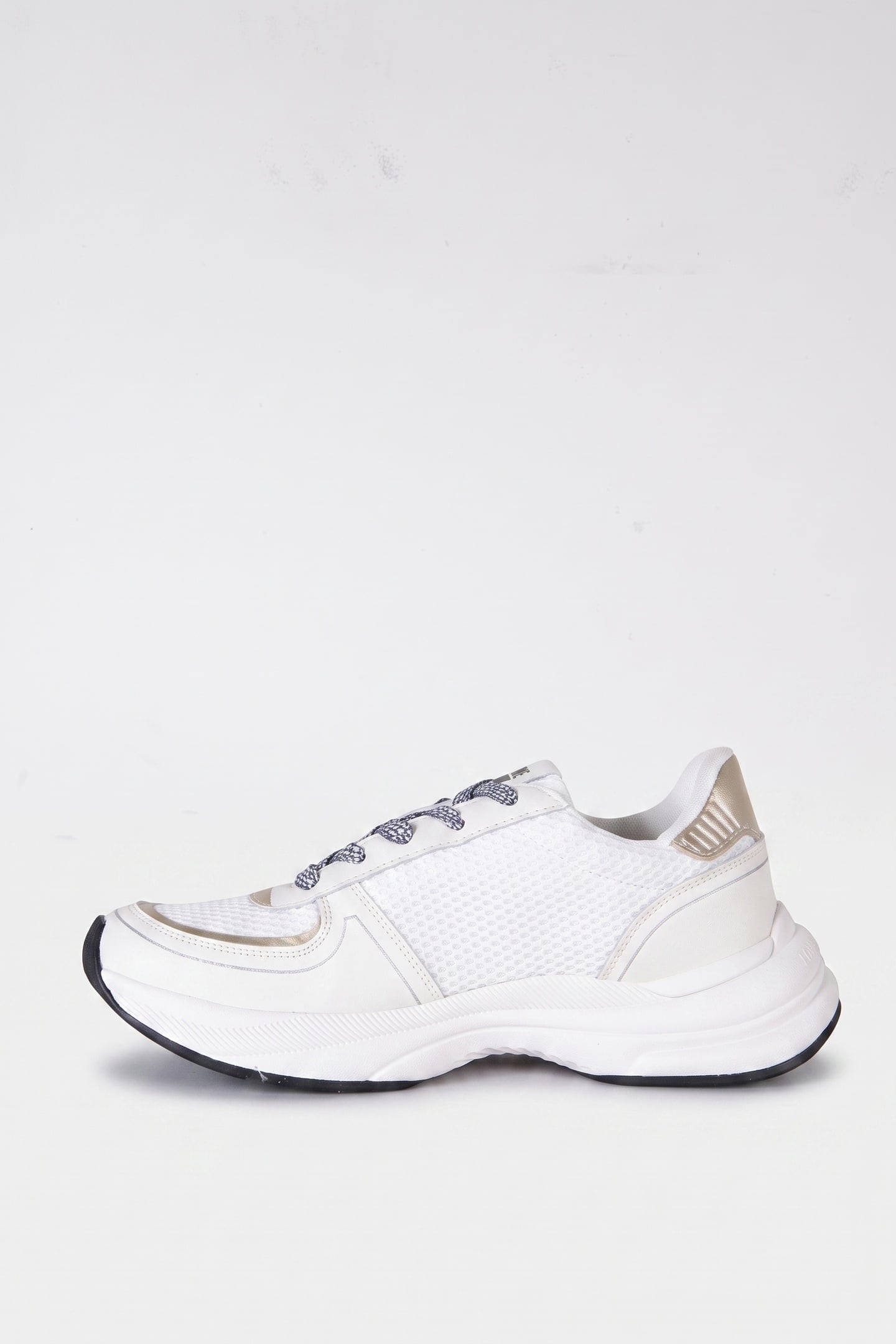 SNEAKERS WHITE 2