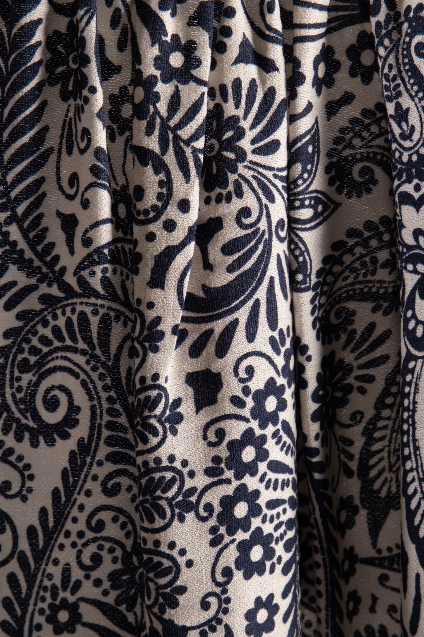 FLOWER PRINTED HALTER TOP DARK BLUE/OFF WHITE 4