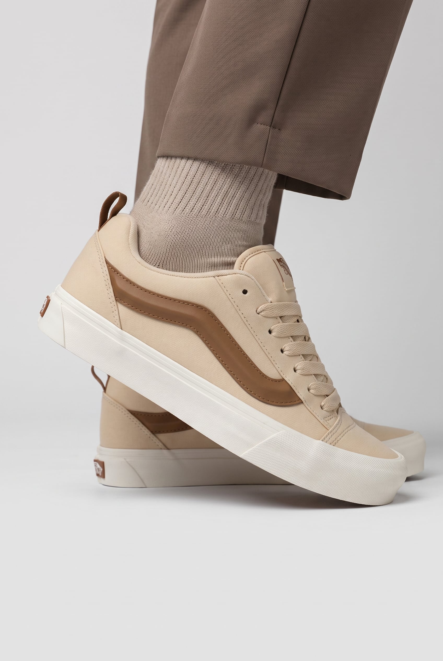 UNISEX KNU SKOOL YELLOW 3