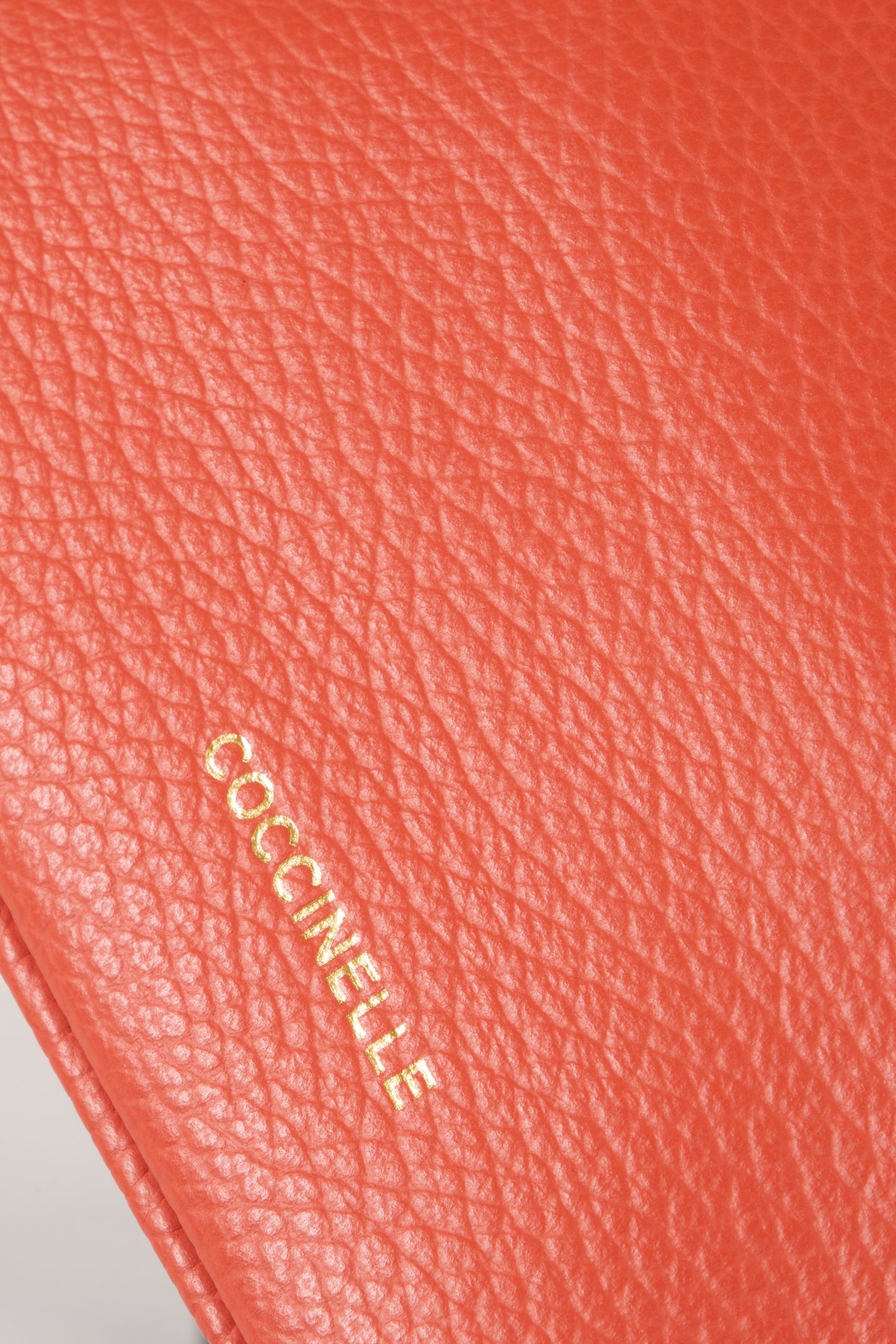 COCCINELLEMAGIE GRENADINE RED 4