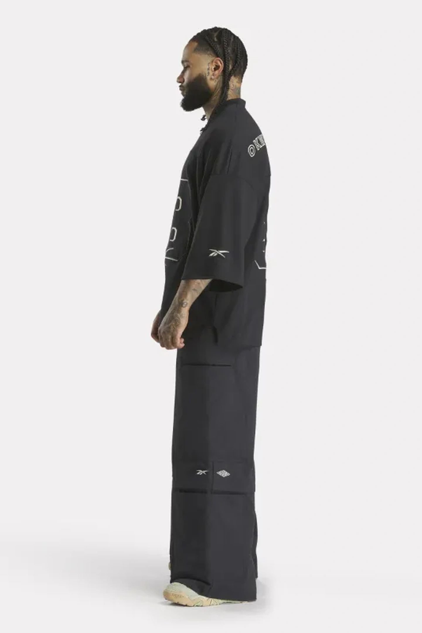 UNISEX RBK TOBE ZIP PANT BLACK 2