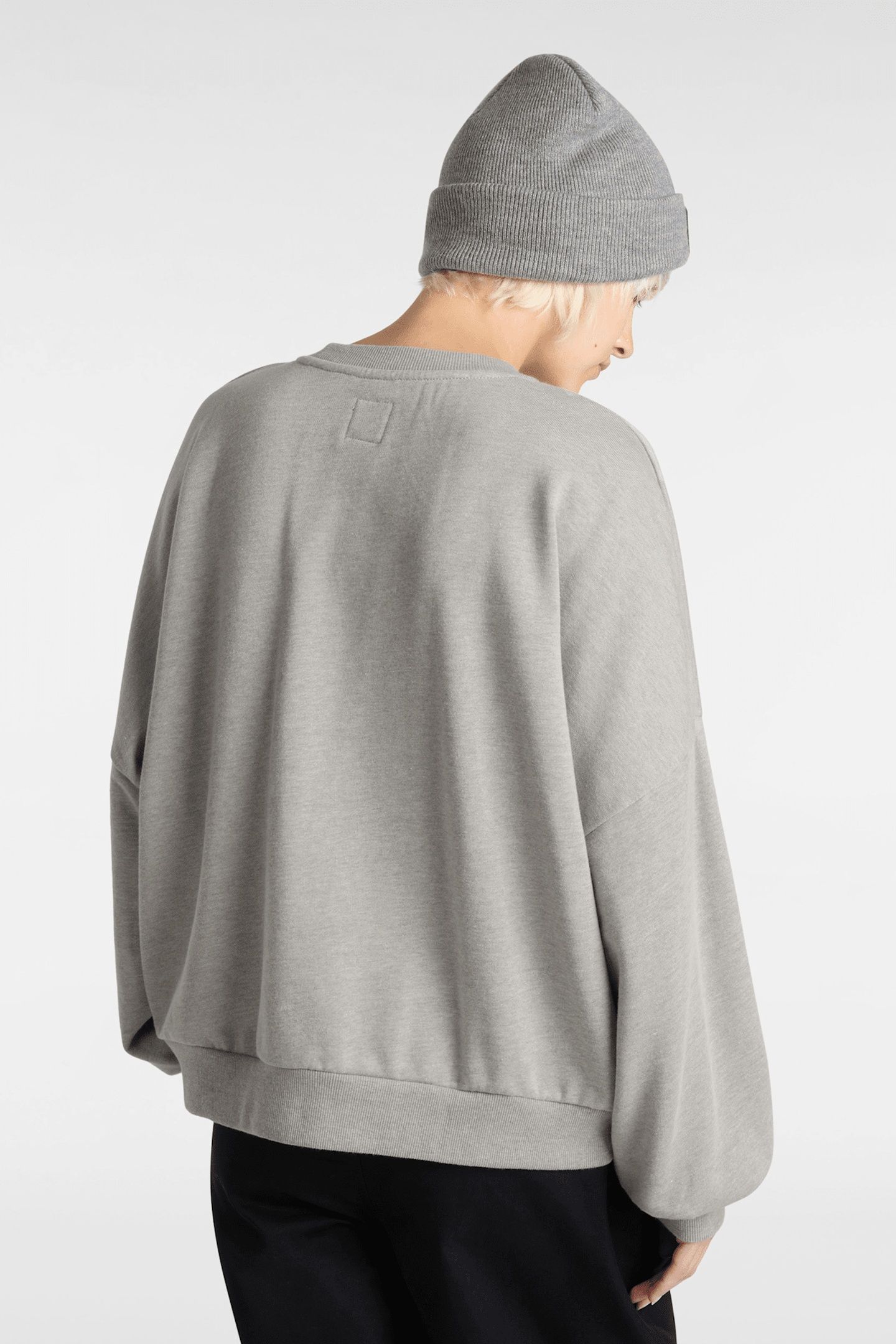 STADIUM LOOSE CREW GREY 3