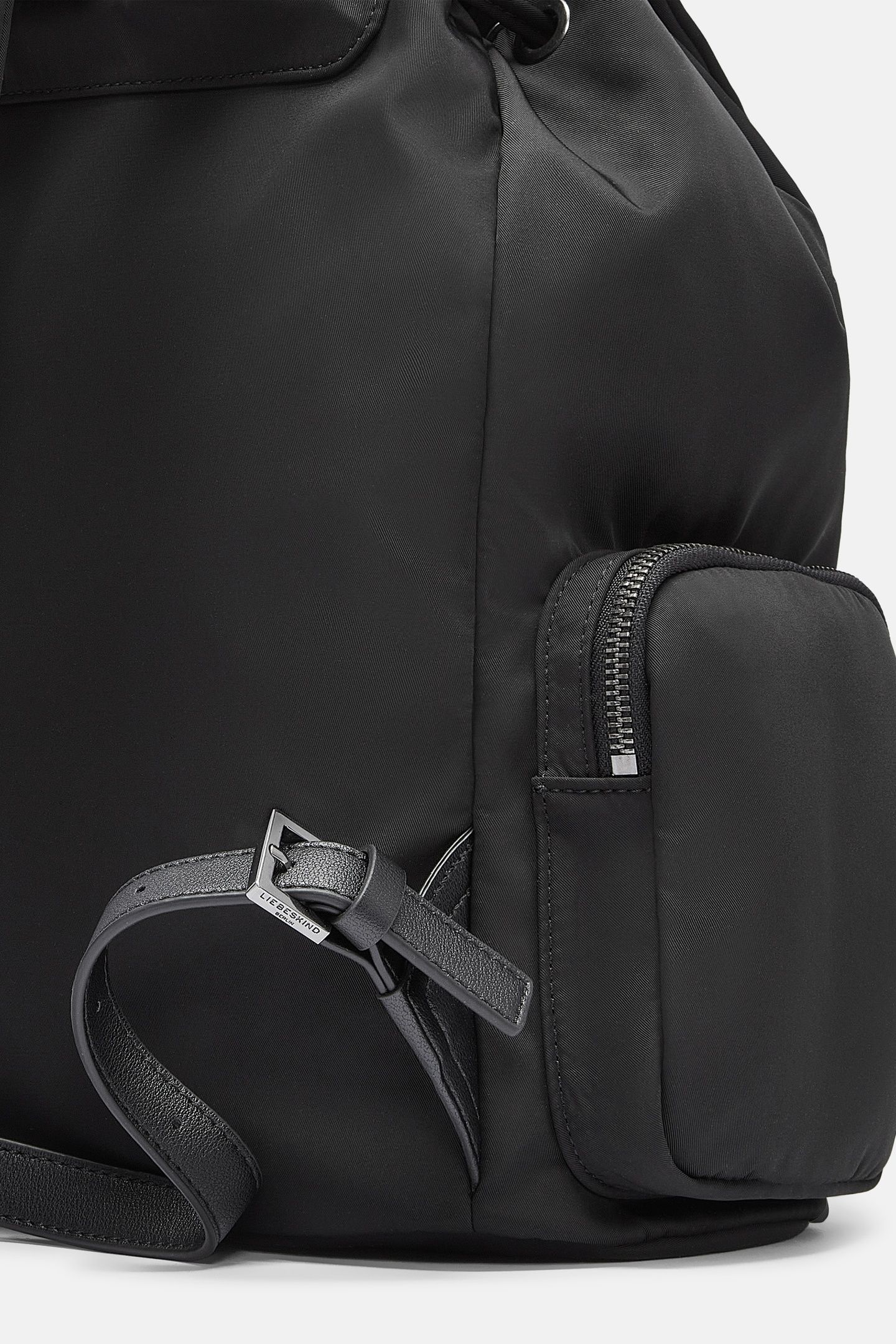 BACKPACK MEDIUM BLACK 5