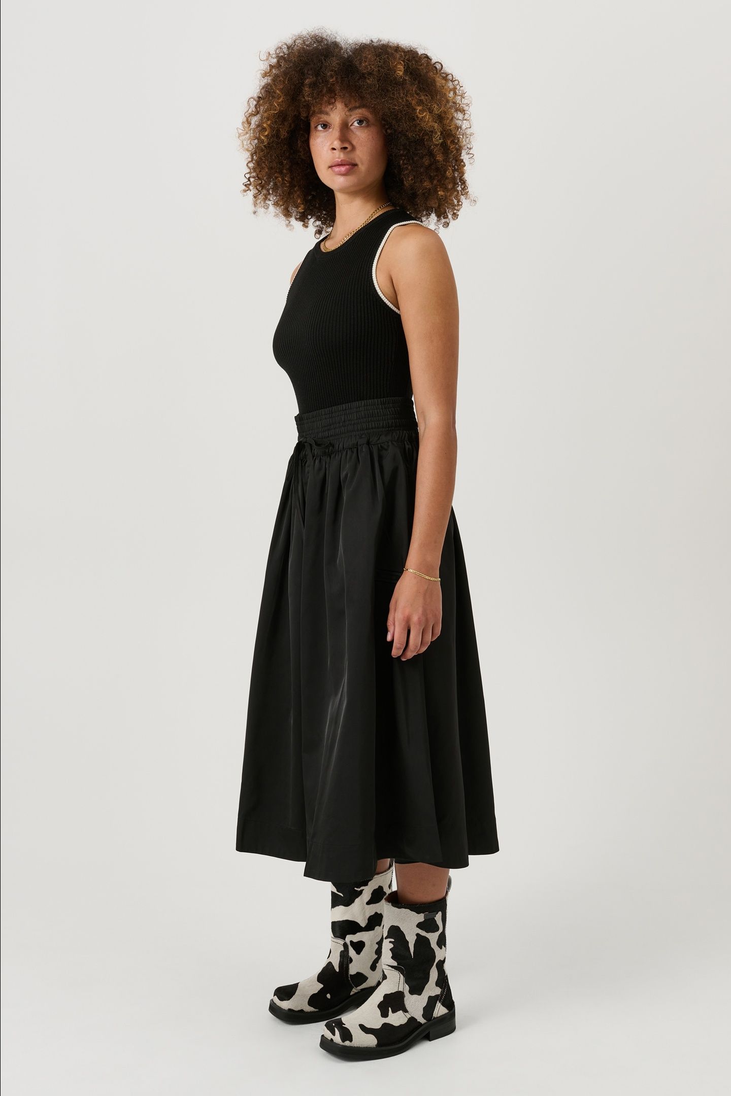 MEIR SKIRT BLACK 1
