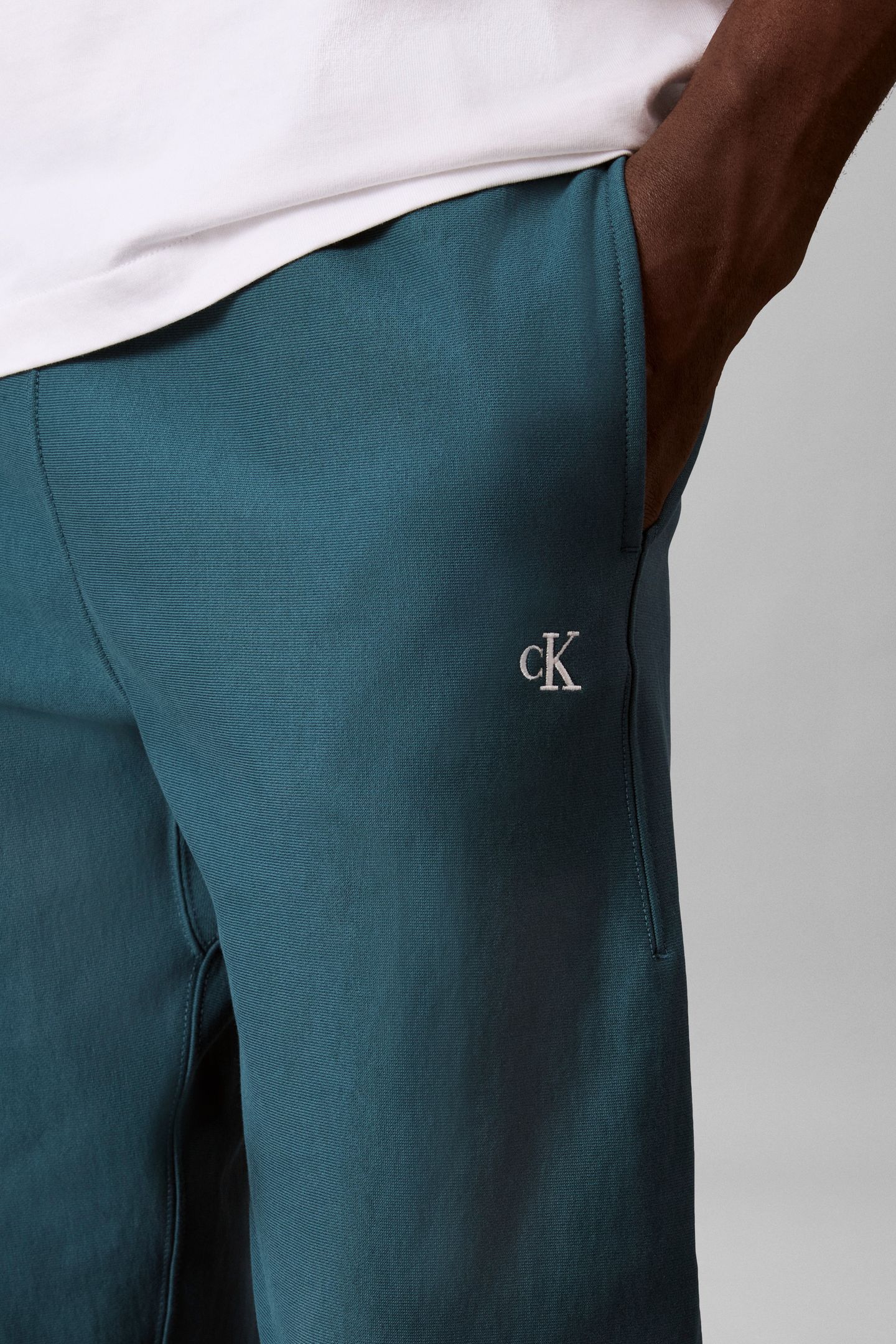 PREMIUM TERRY MONOGRAM PANT TAHOE GREEN 5