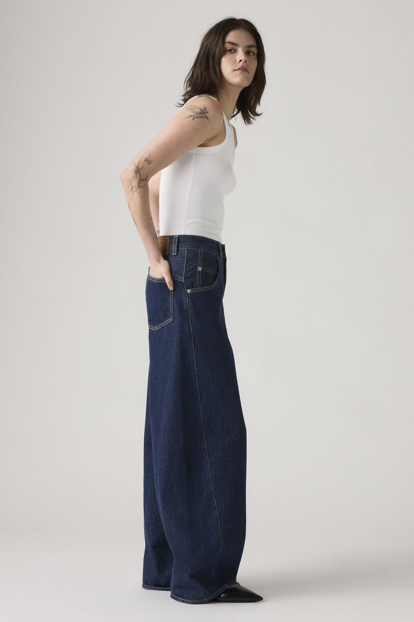 SUPER BAGGY BARREL JEANS 2