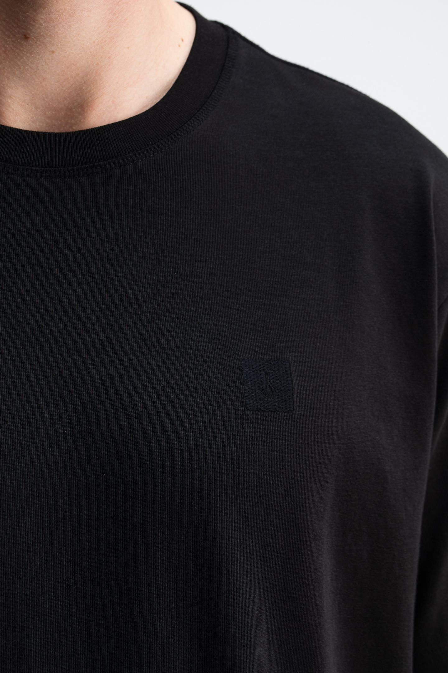 ARMY LOOSE TEE MONTEGO BLACK 5