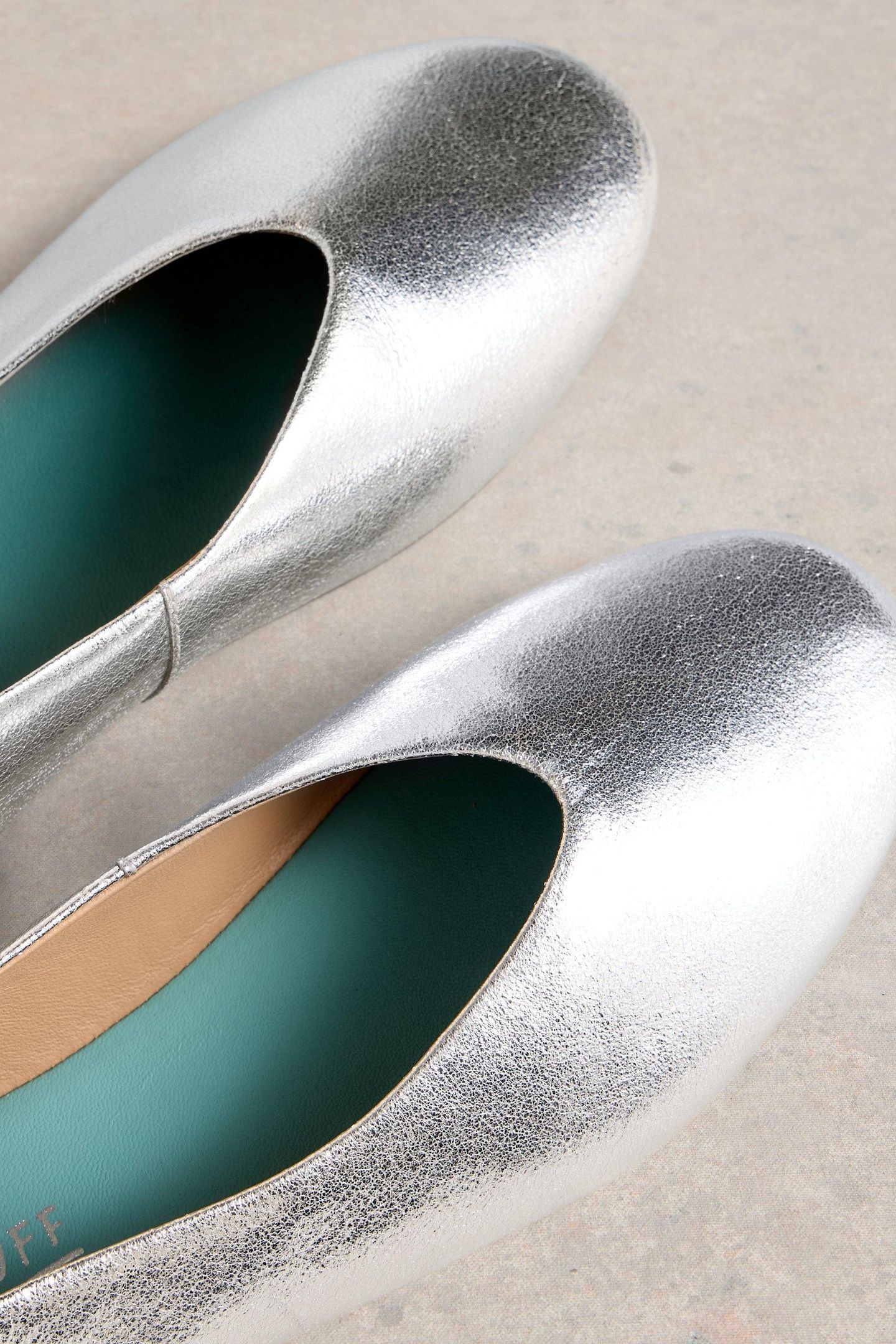 CHERI LEATHER BALLERINA PUMP SILVER TONE METALLIC 3