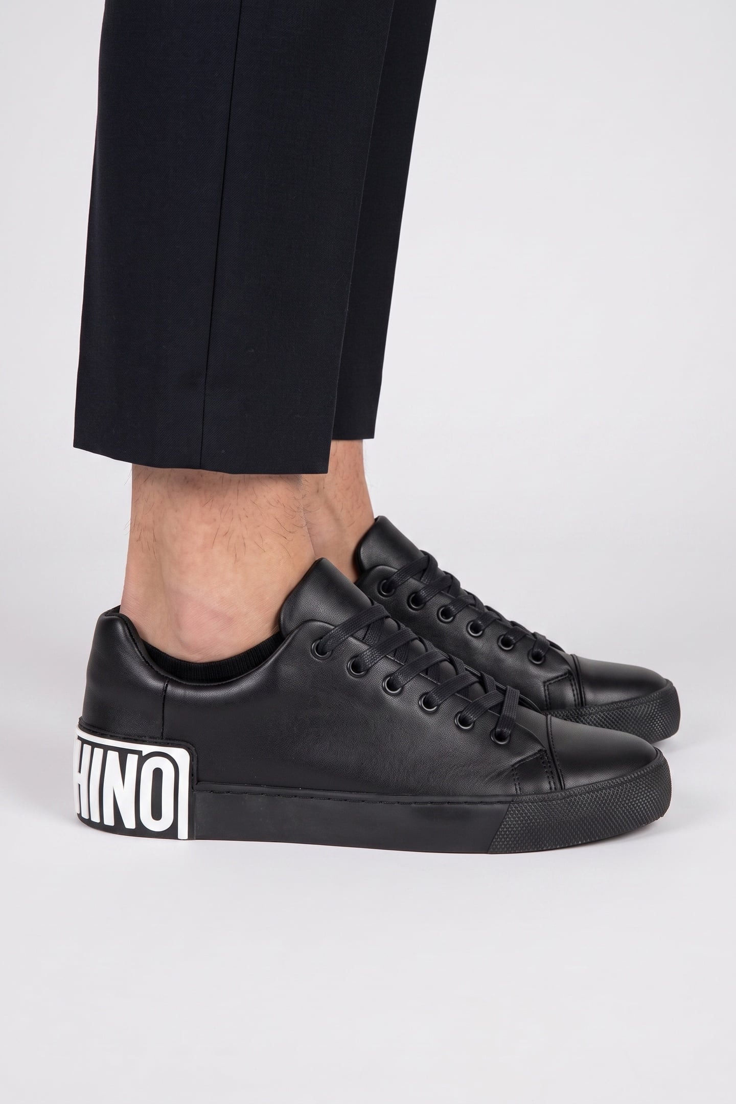 CALFSKIN SNEAKERS BLACK 2