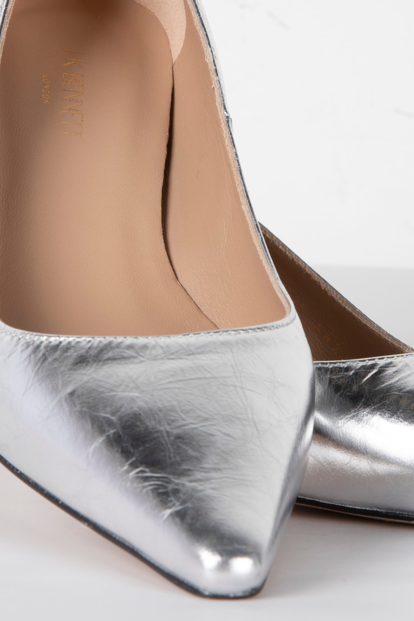 AVA NEW LOW FLARE HEEL SILVER 4