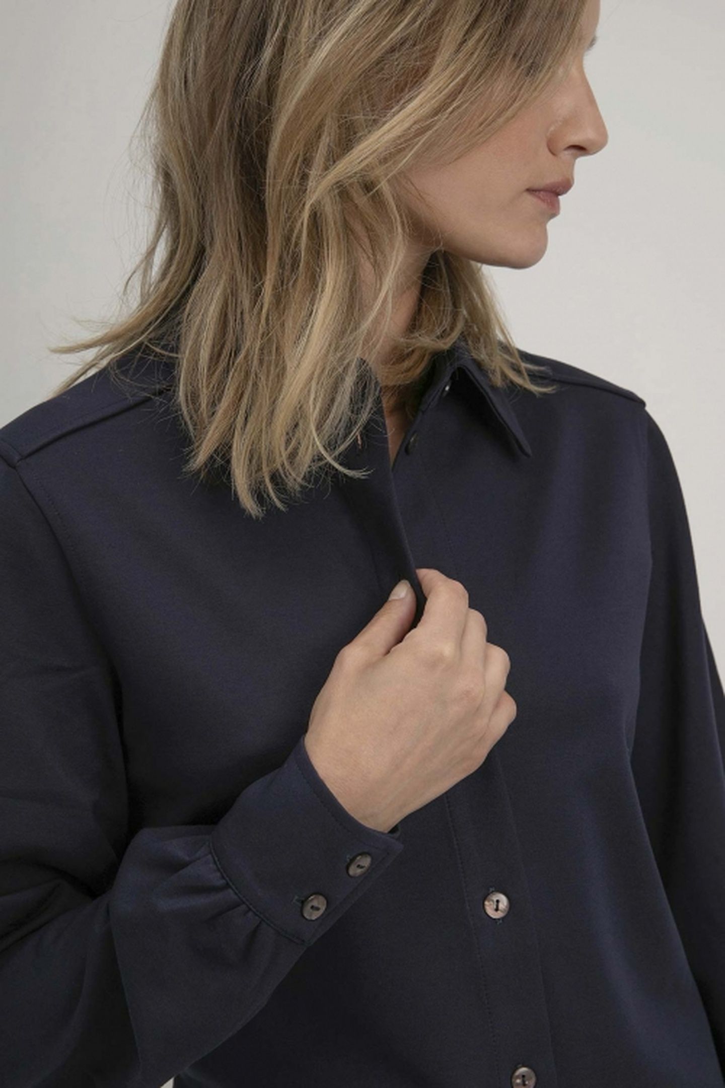 SAMI BLOUSE NAVY 5