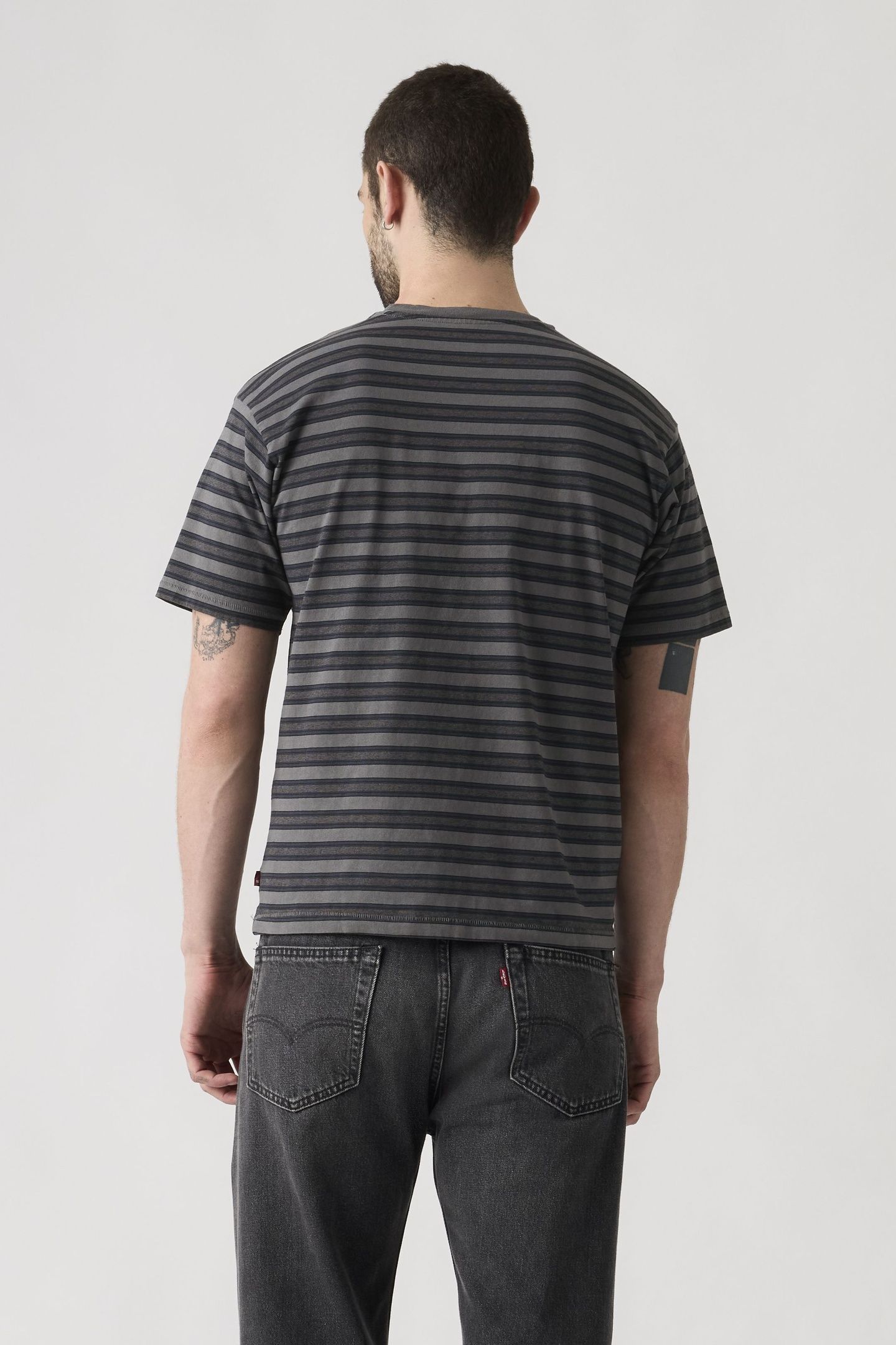 RED TAB VINTAGE TEE 3