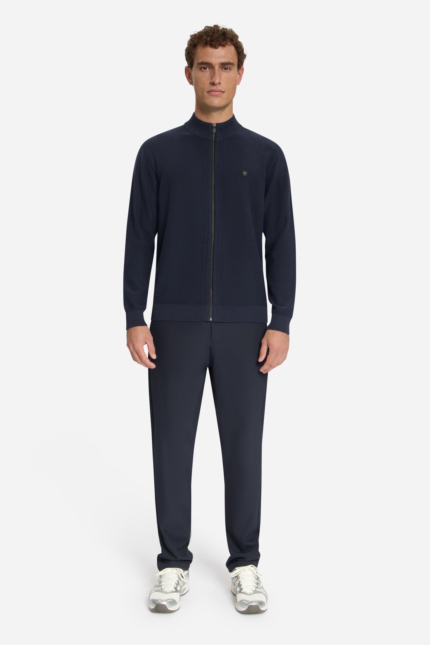 PULLOVER FULL ZIP SHOULDER DETAIL DARK NIGHT 1