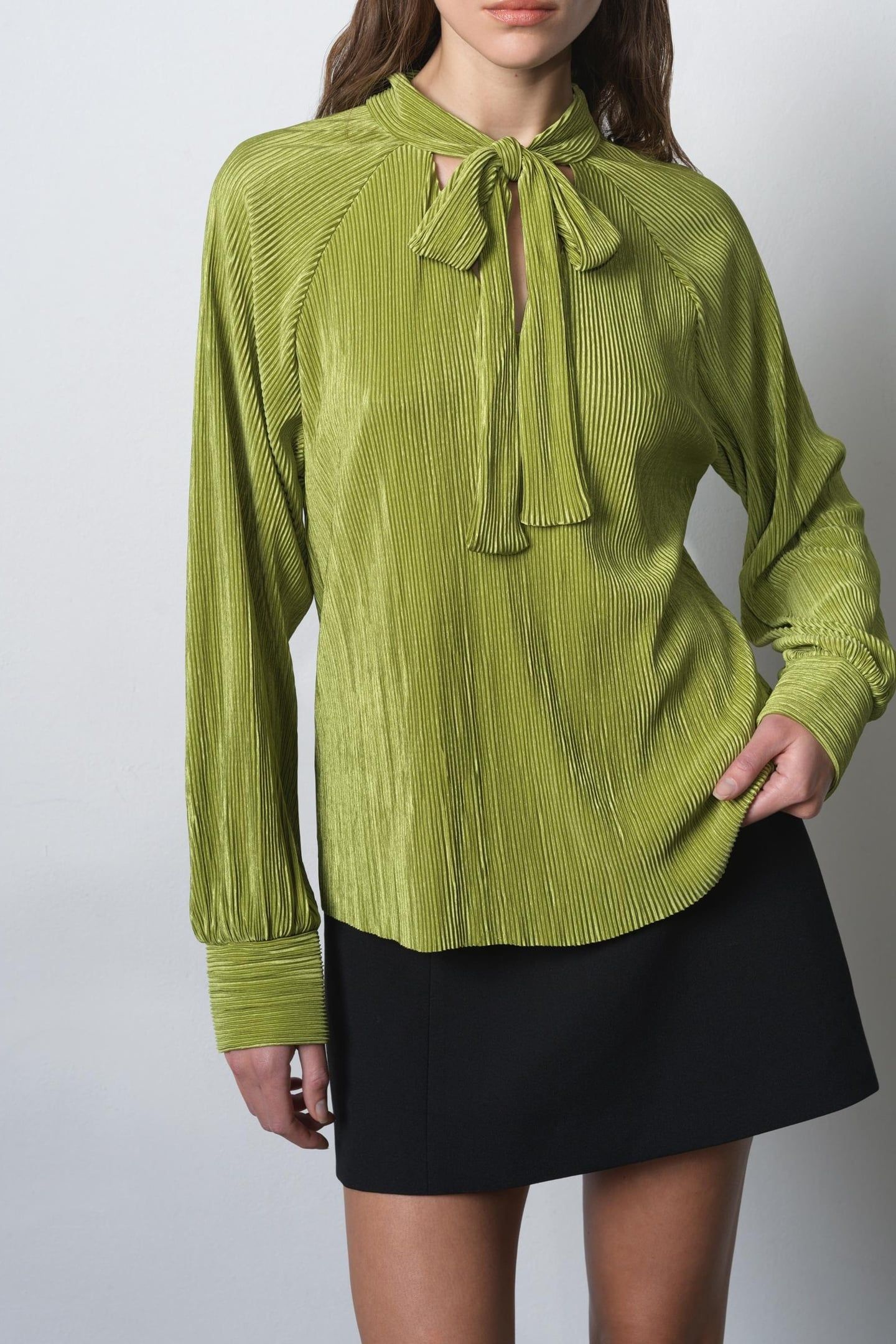 RYLAH PLISSE LS TIE NK SHIRT WINTER OLIVE GREEN WINTER OLIVE 1
