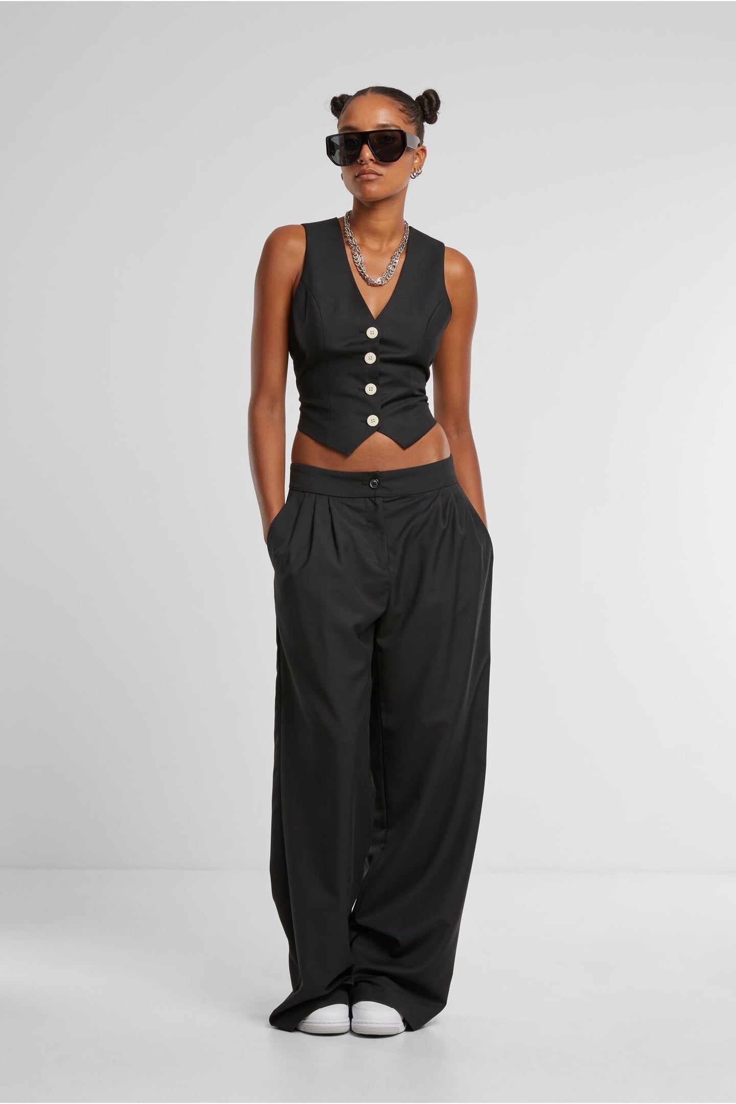 LADIES CLASSIC VEST BLACK 5