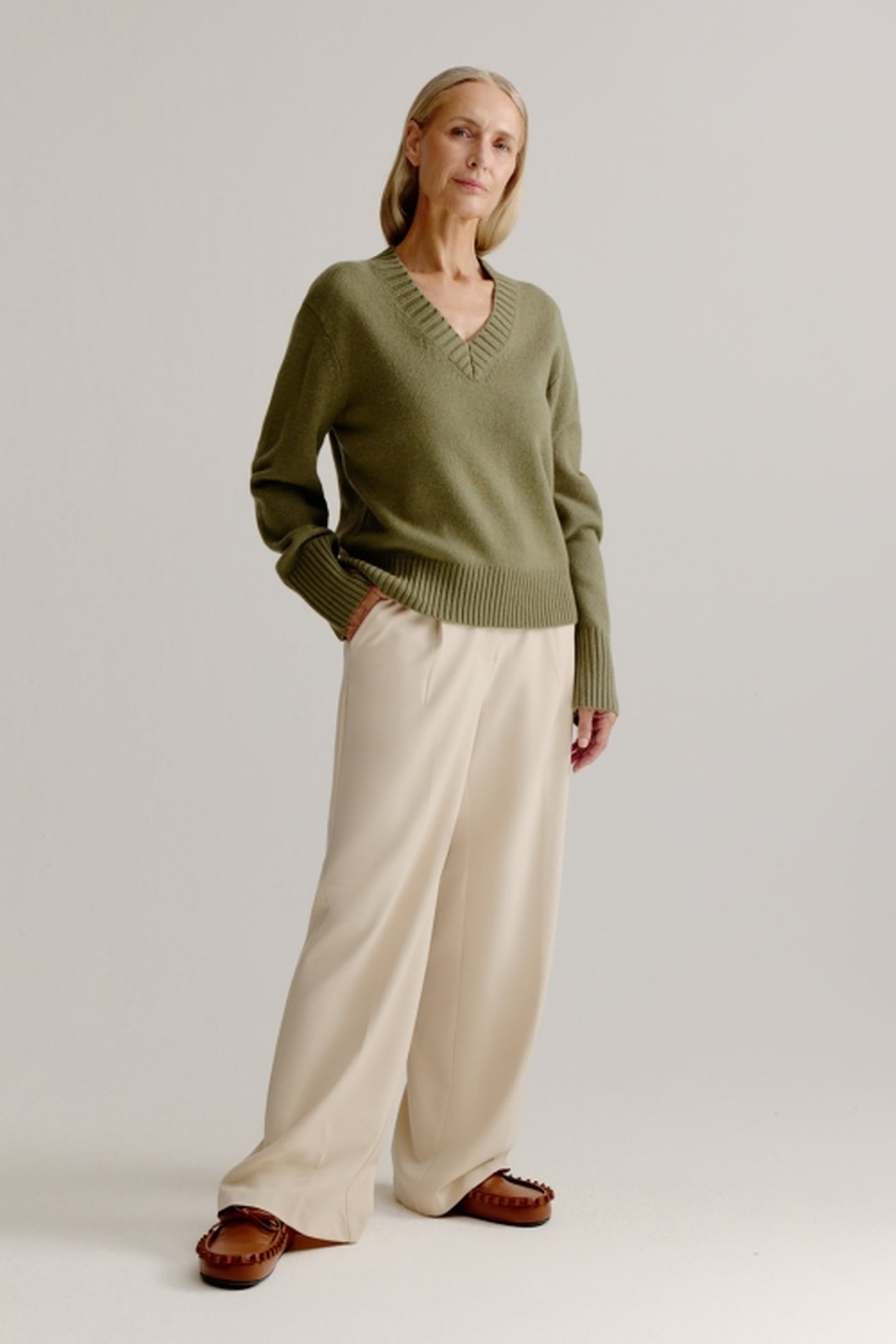 LEONIE SWEATER MOSS GREEN 1