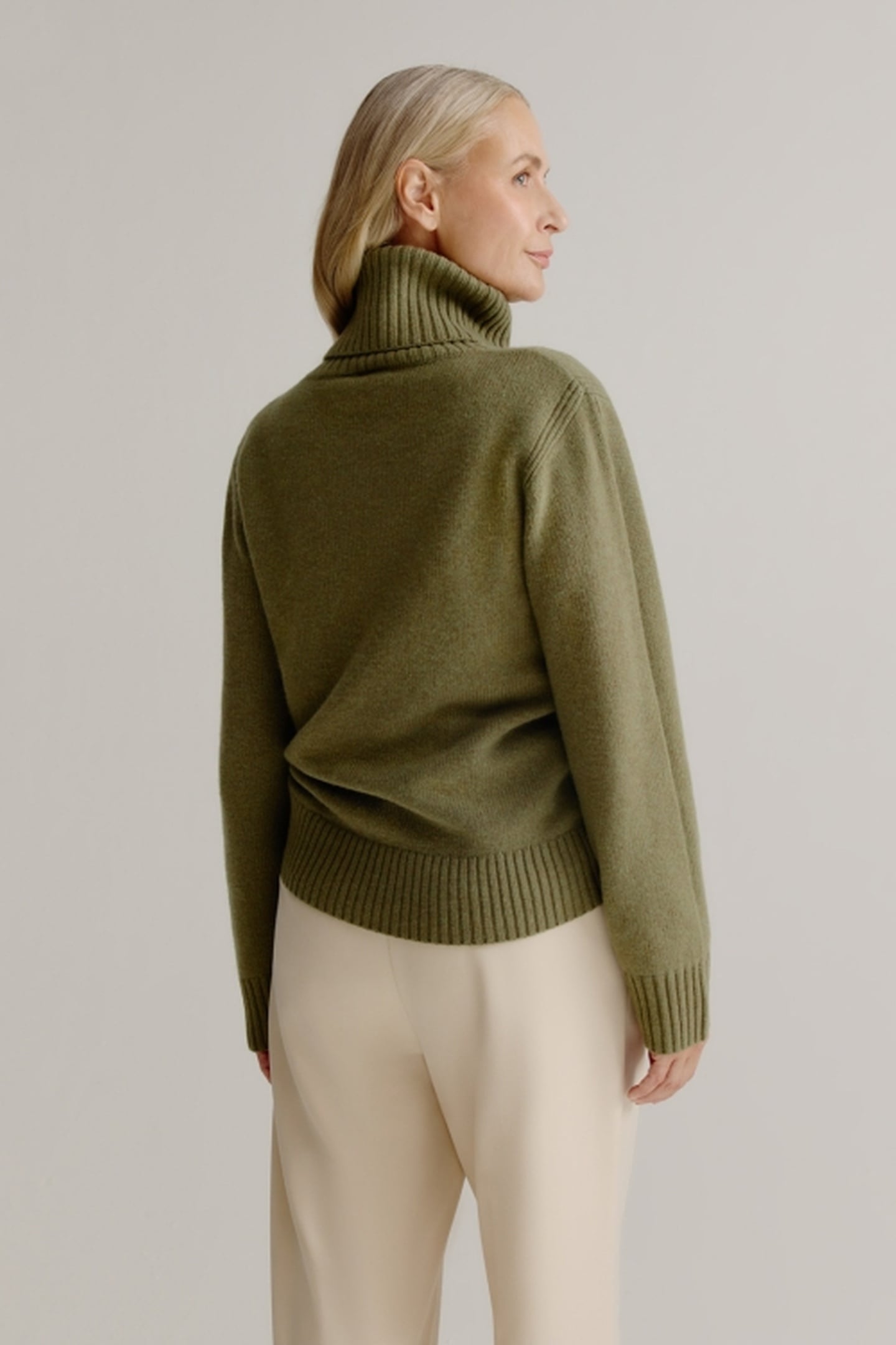 ALFONSO SWEATER MOSS GREEN 3