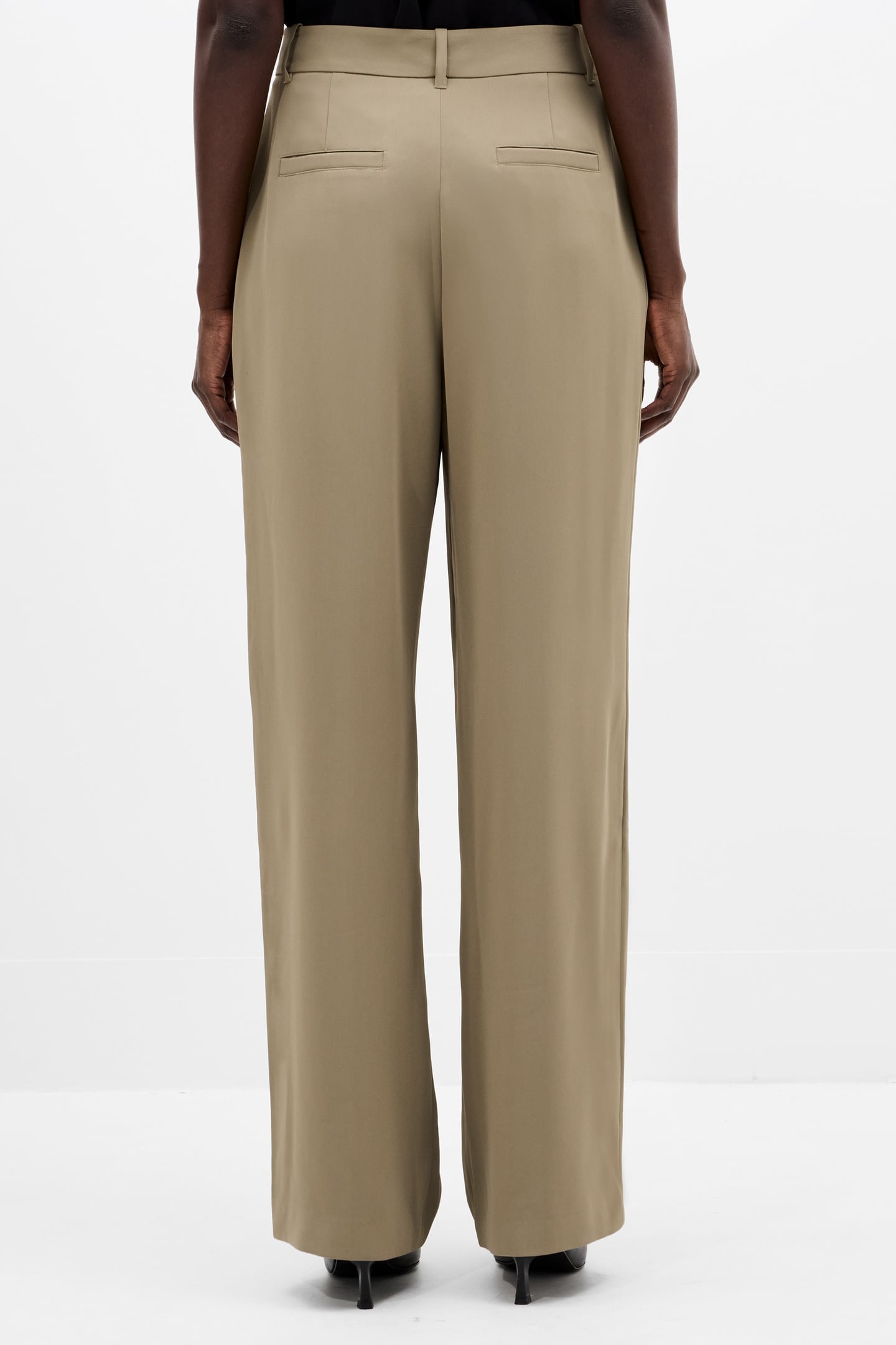 VINNIE SUITING PLEATED TROUSER WASHED KHAKI 2