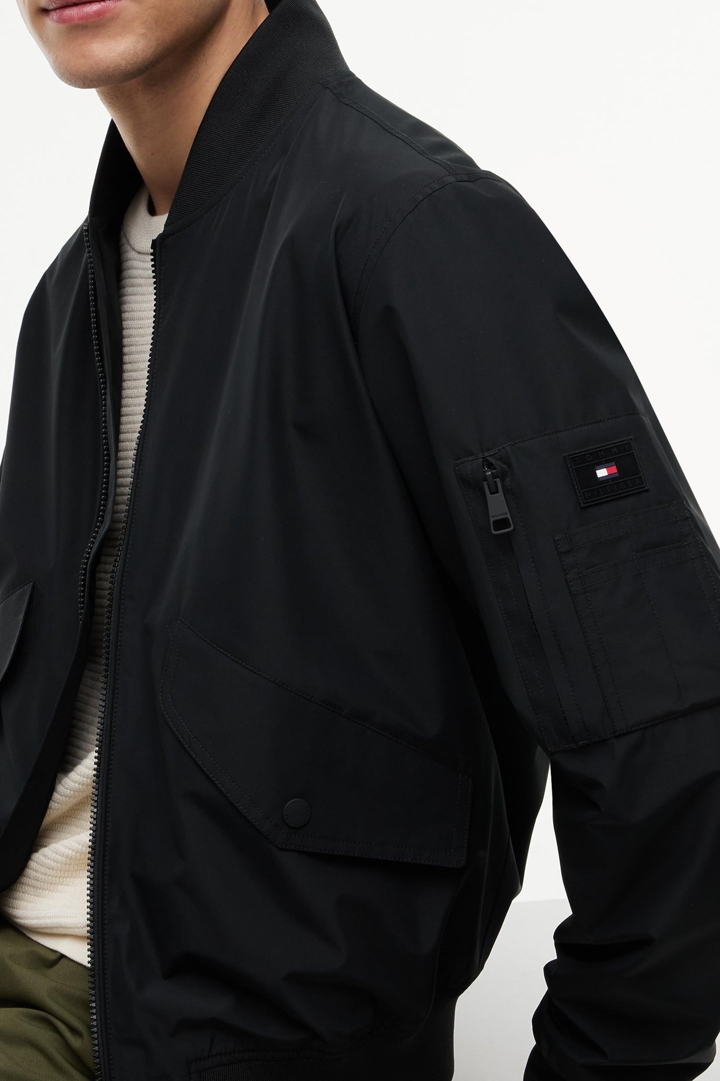 PACKABLE BOMBER BLACK 5