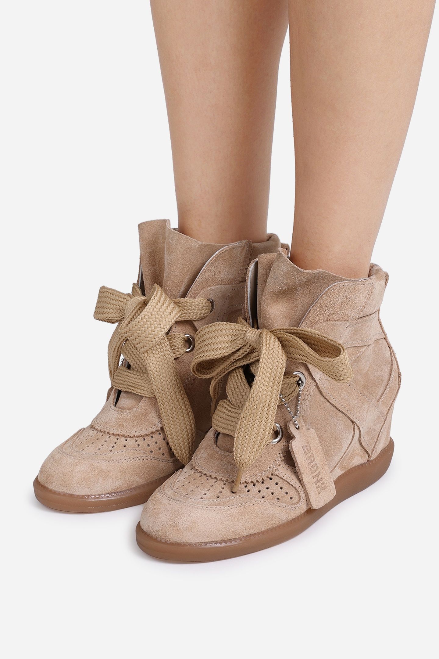 JAE-YY SNEAKER SAND/GUM 2