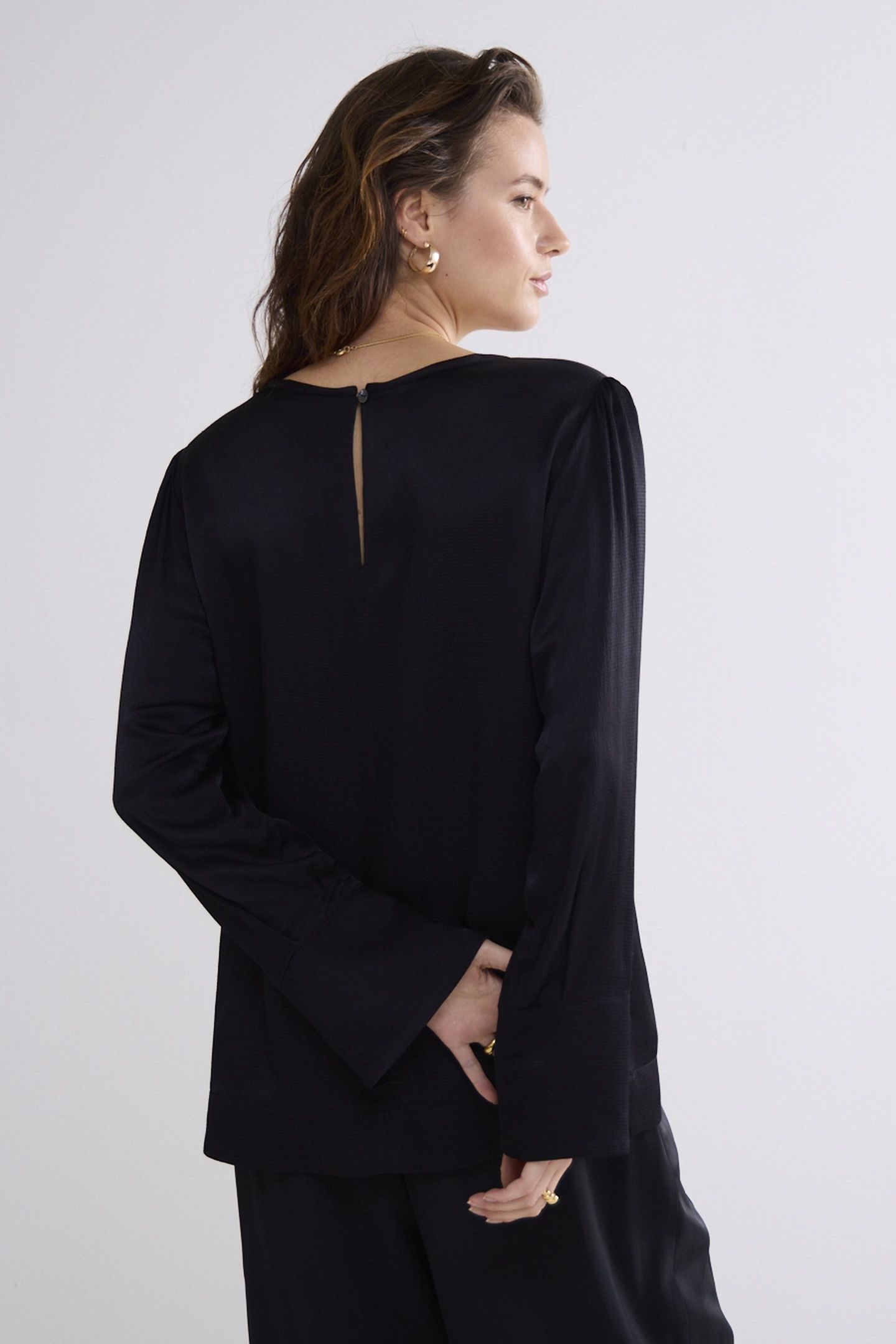 TOP HAMMERED VISCOSE BLACK 1