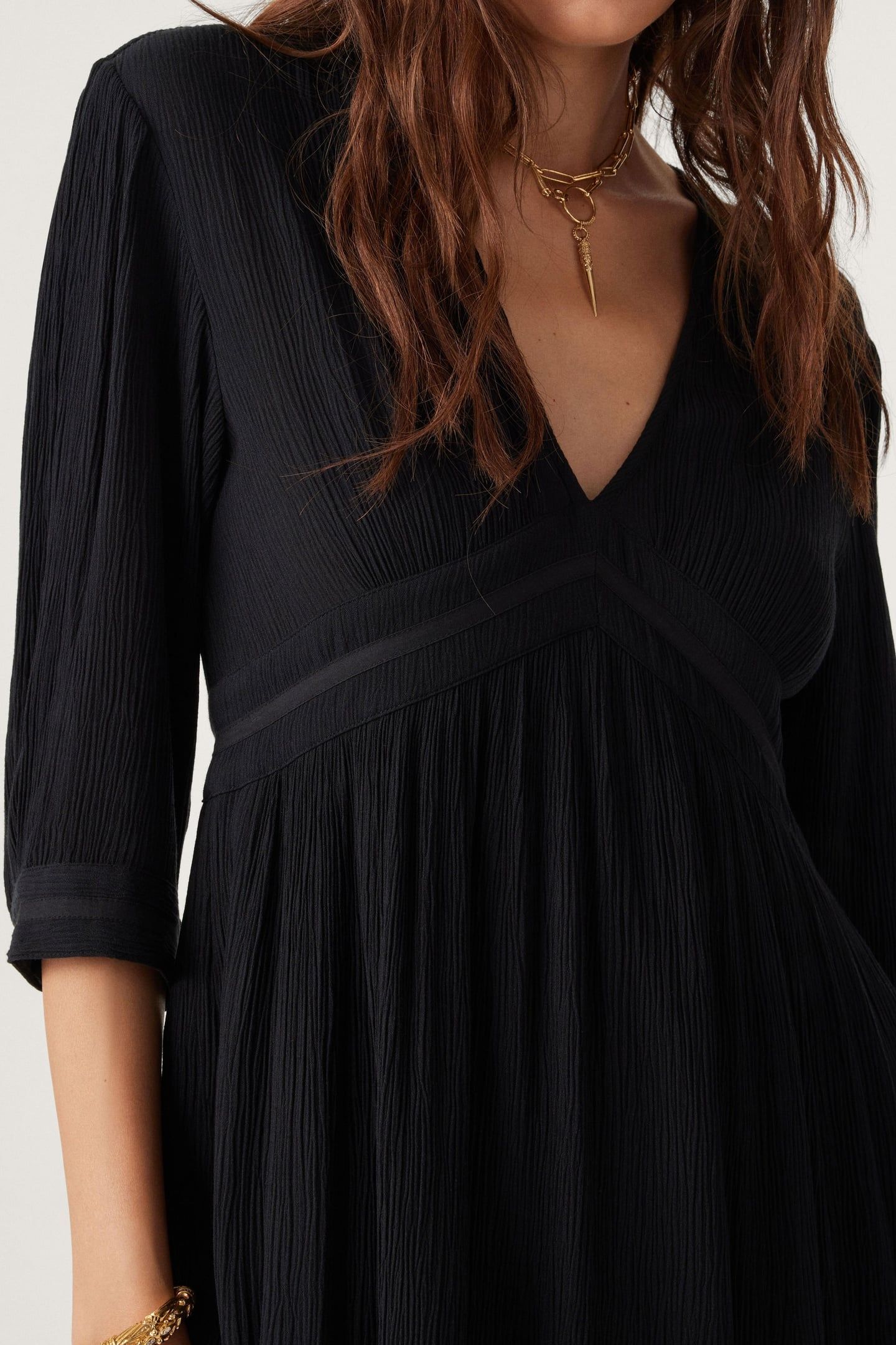 MID-LENGTH DRESS BLACK 3