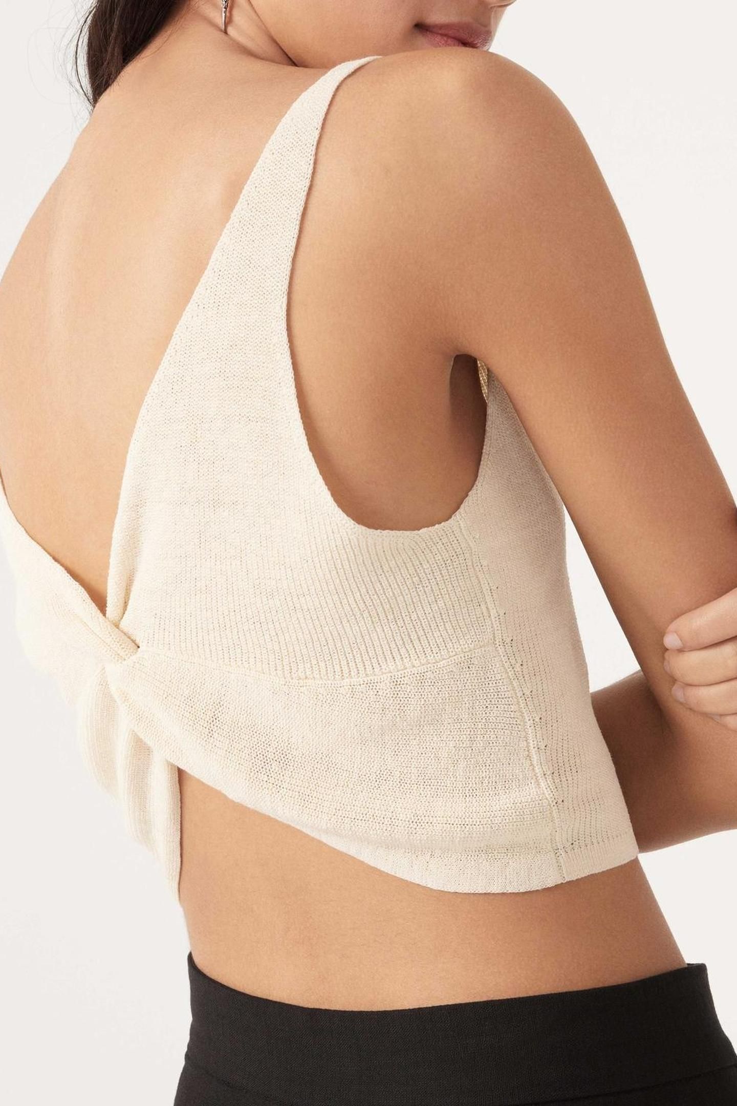 SLEEVELESS KNIT ECRU 2