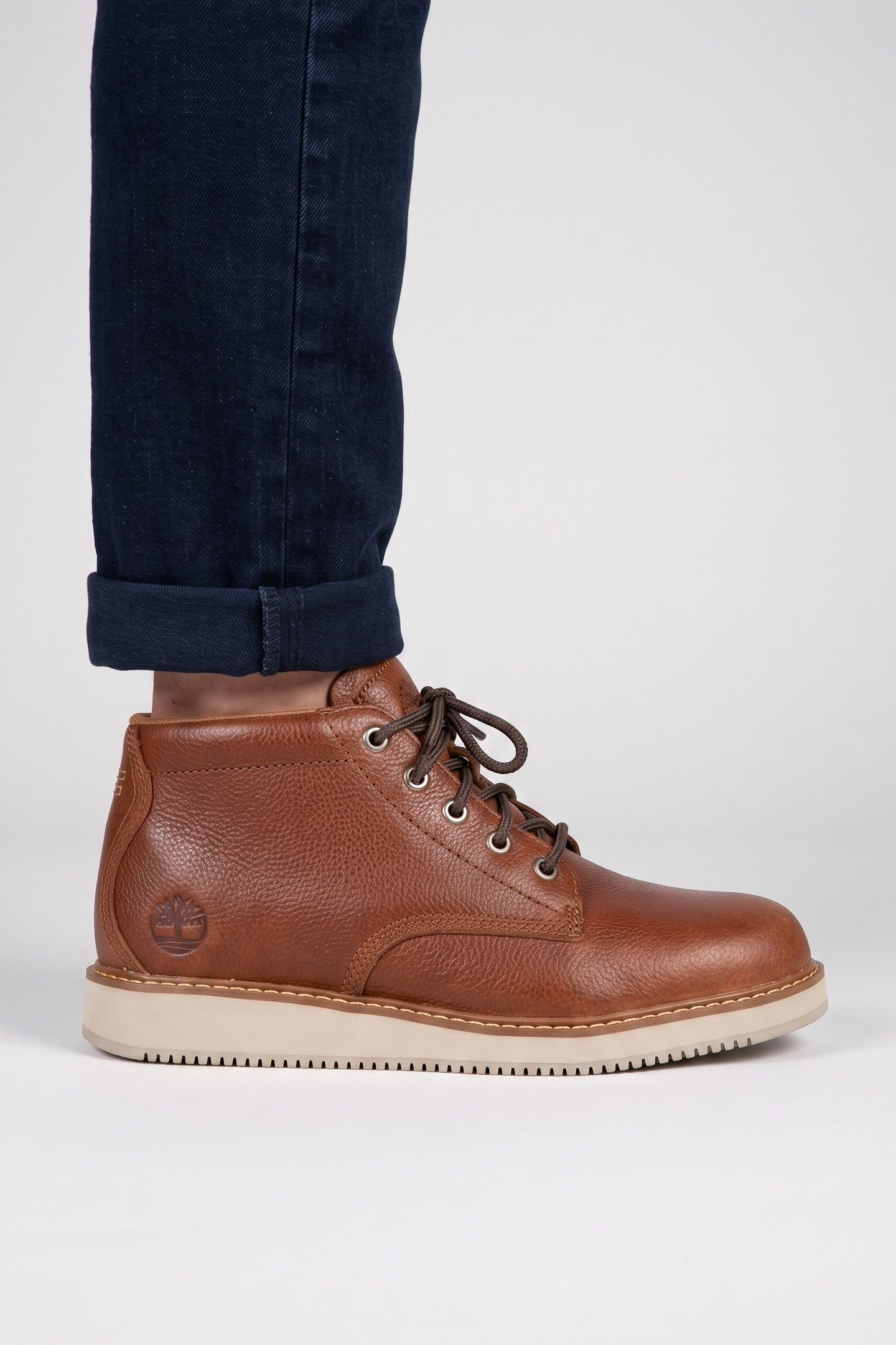 REDWOOD EDGE MID LACE UP CHUKKA BOOT MEDIUM BROWN 4