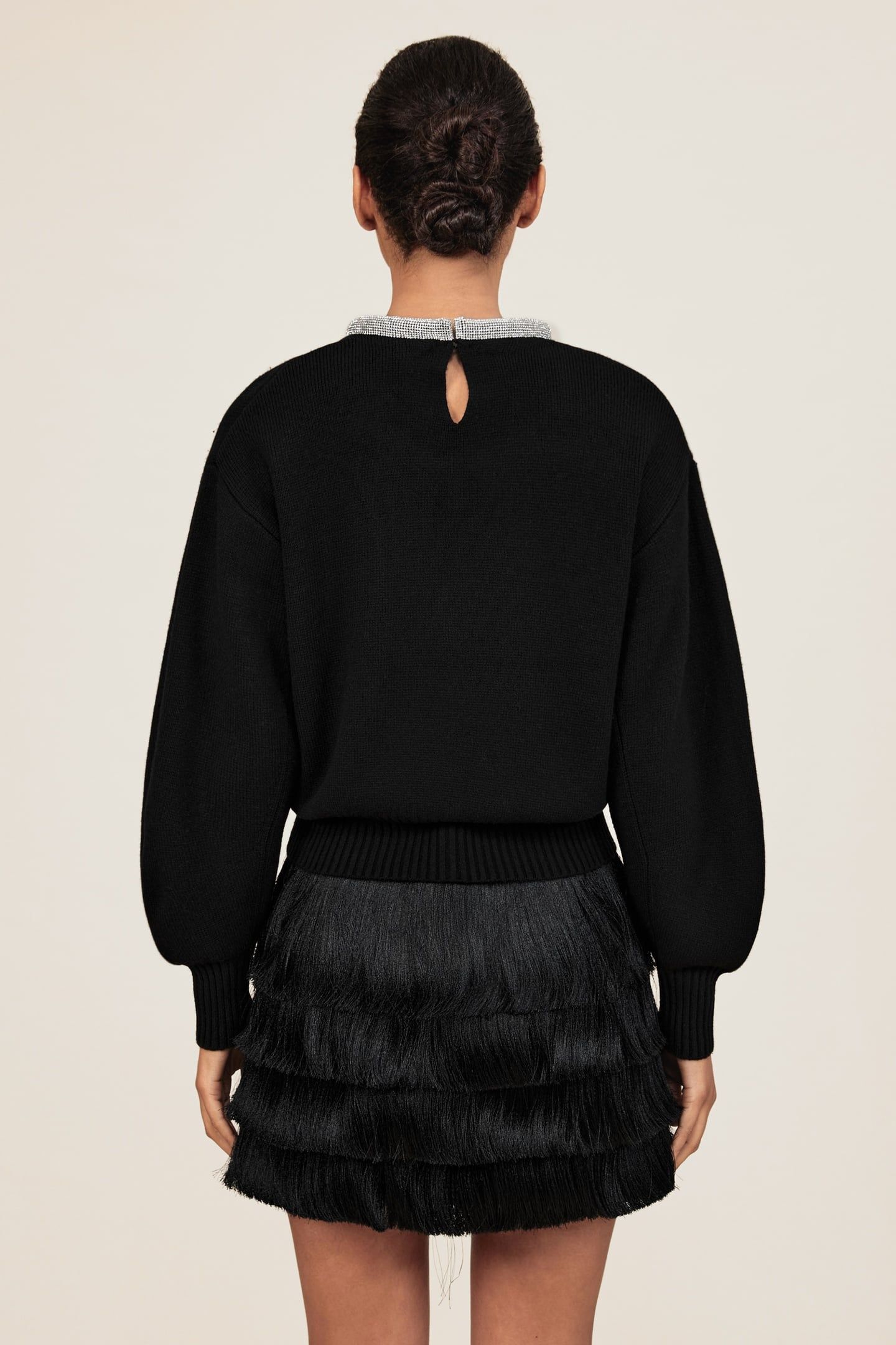 NECKLACE TRIM JUMPER BLACK 2