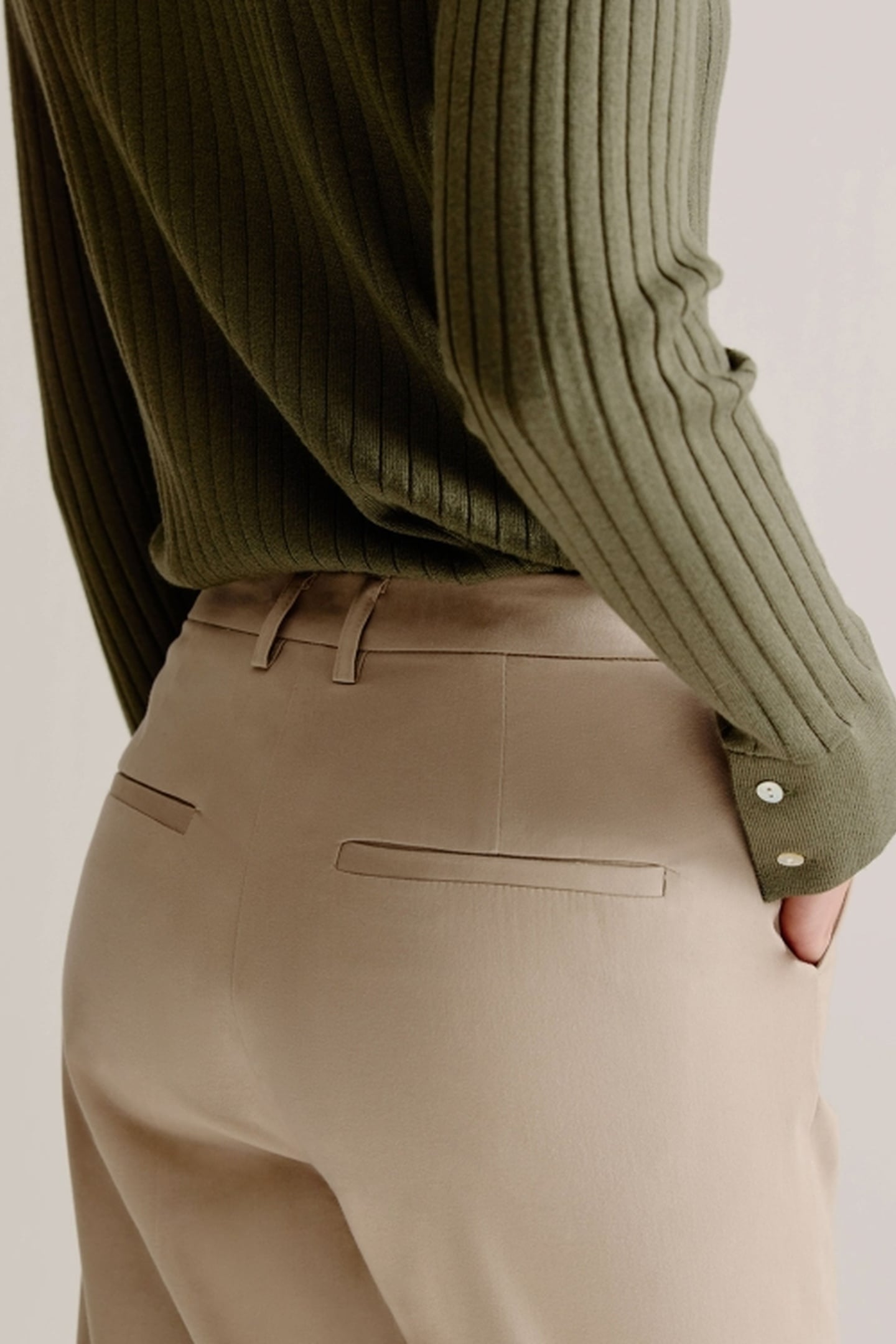 LUISA PANTS LIGHT KHAKI 5