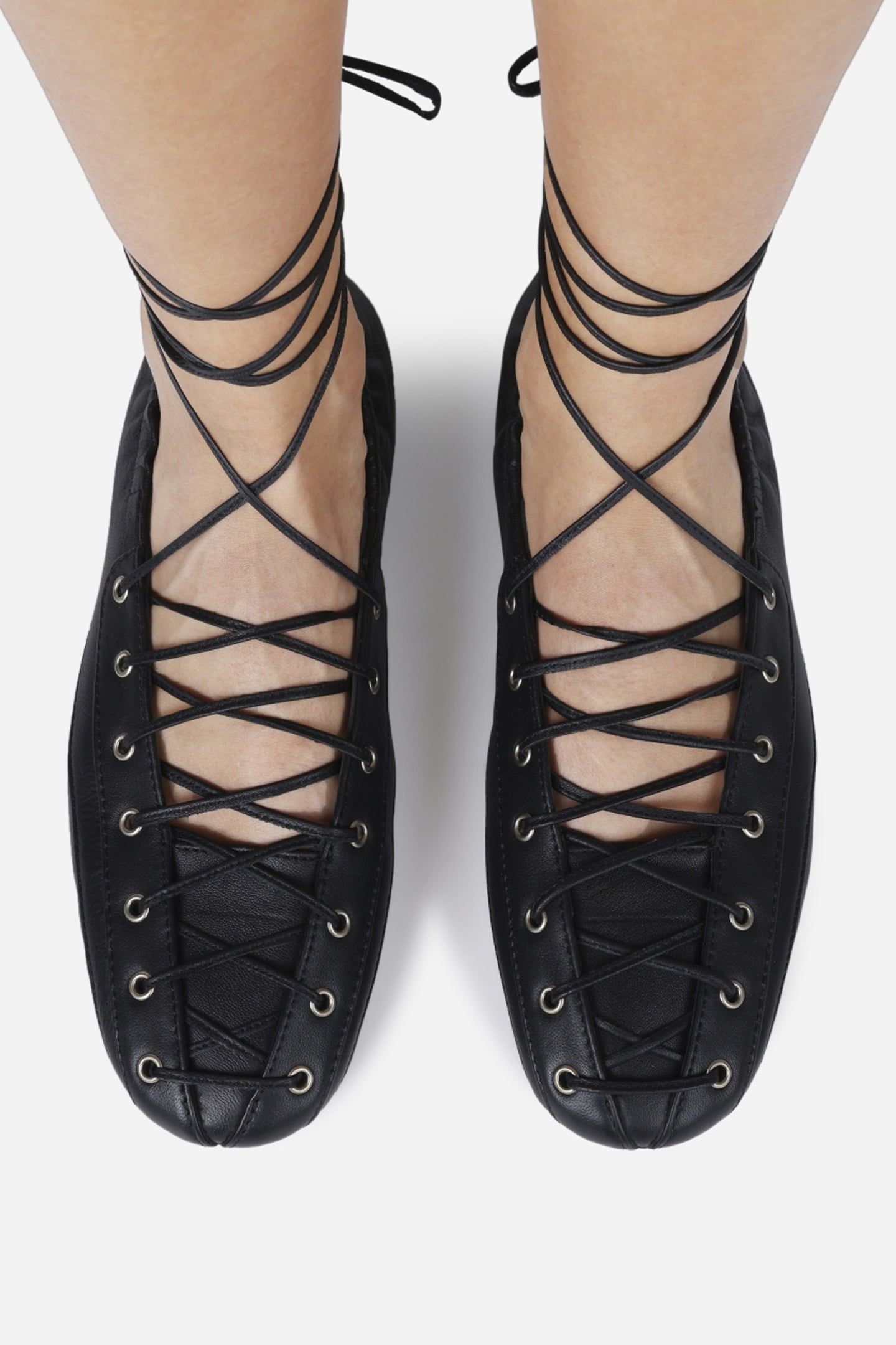 SER-AJAA LOW SHOE BLACK 5