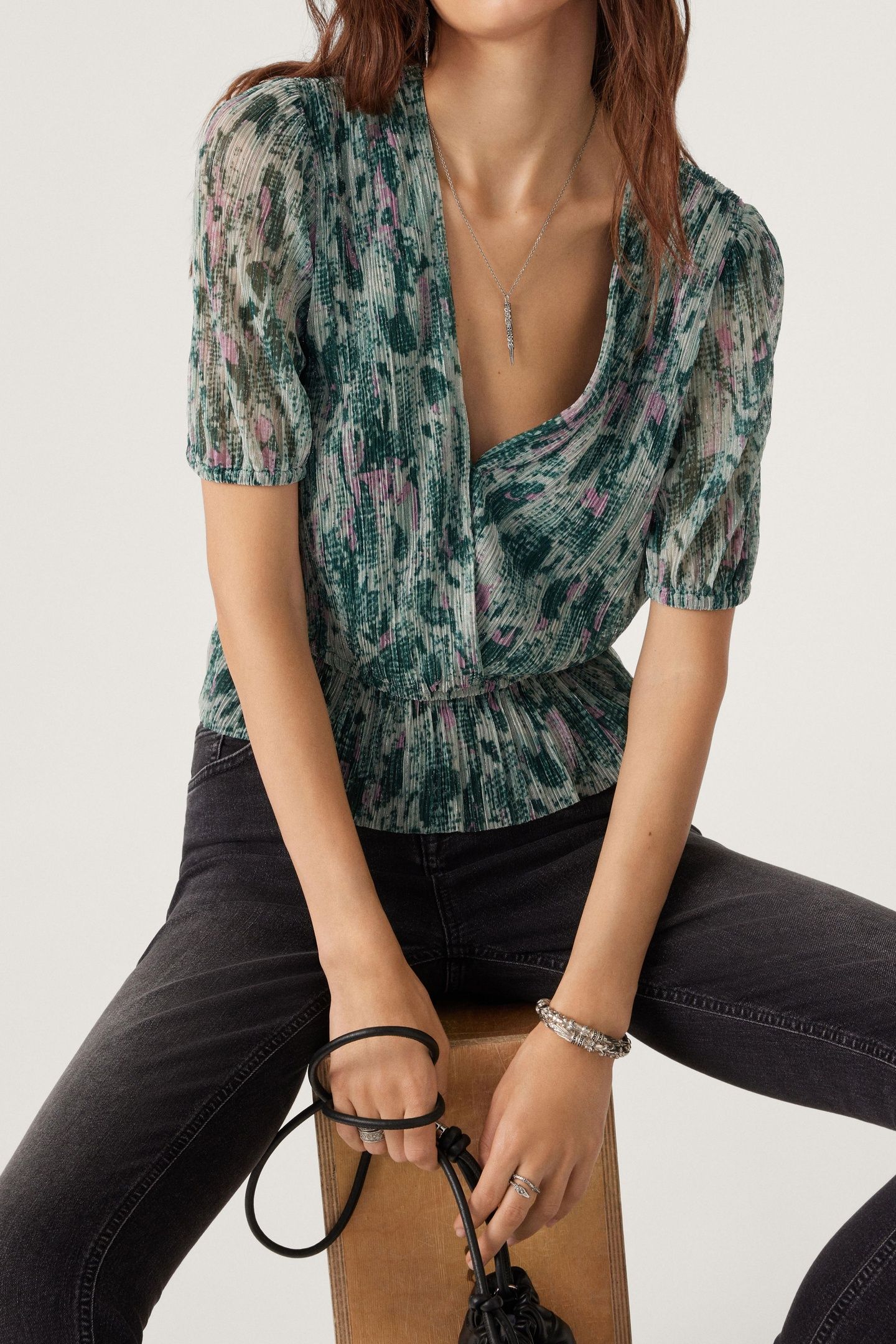 SHORT SLEEVES TOP VERT 7