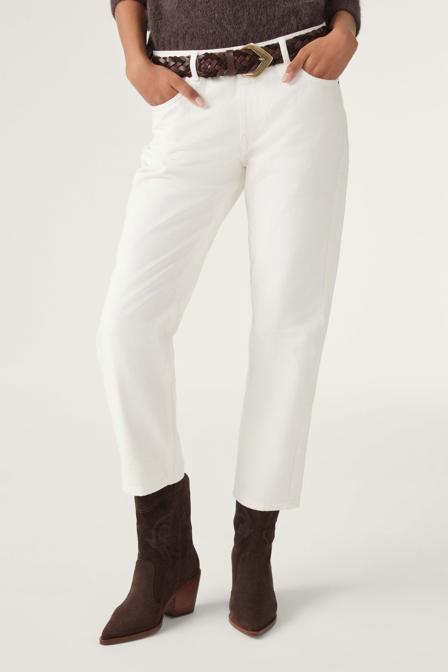 STRAIGHT OFFWHITE 4