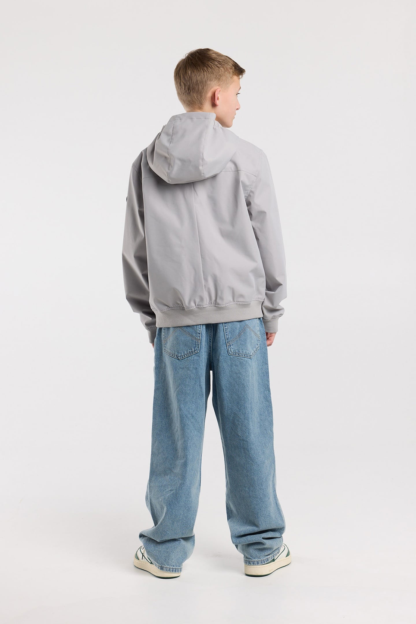 JARRELL JR LIGHT GREY 2