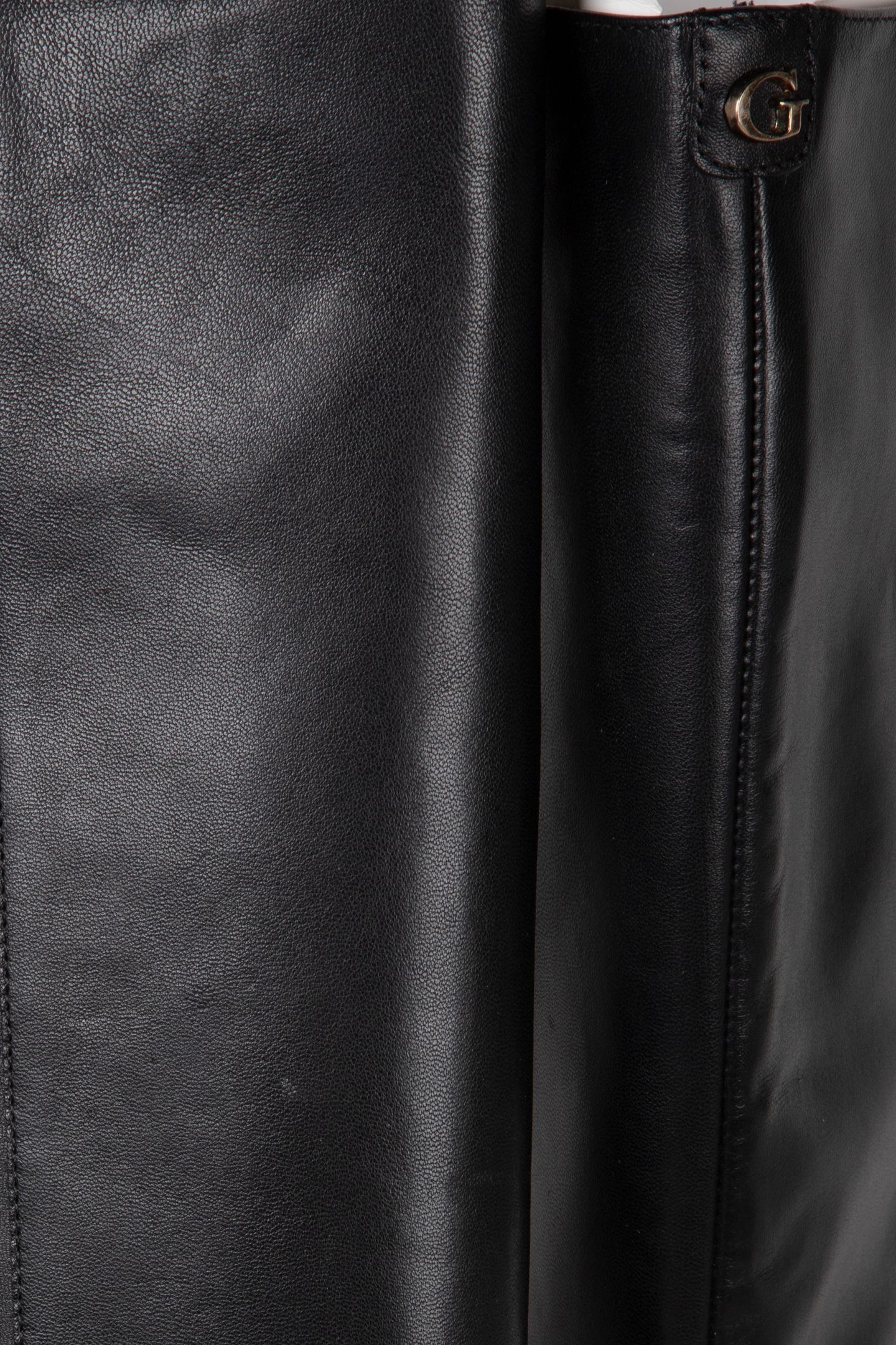 GRESSA BLACK 3