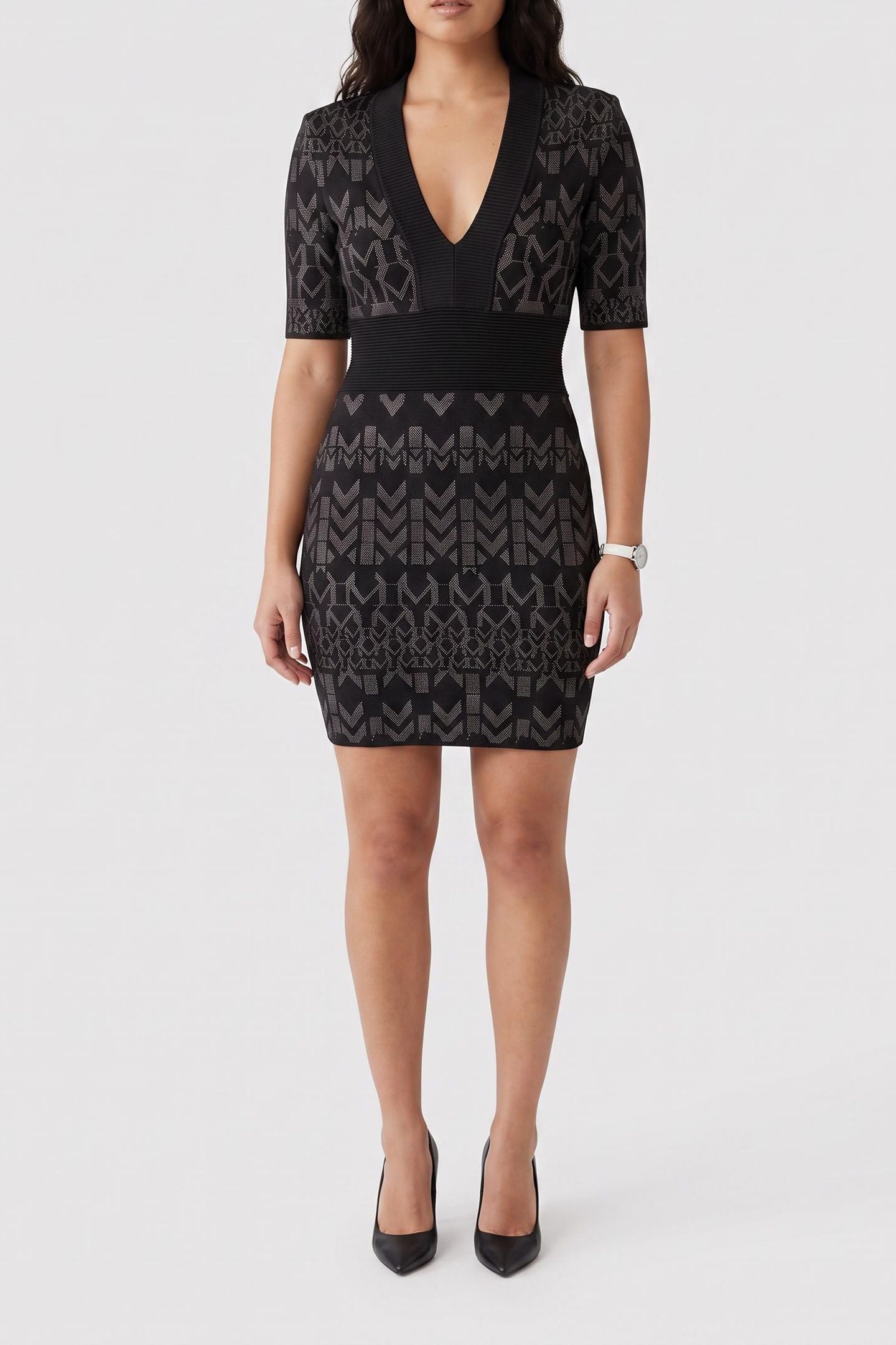BILLIE MONOG V NECK GEOMETRIC MONOGRAM N 1
