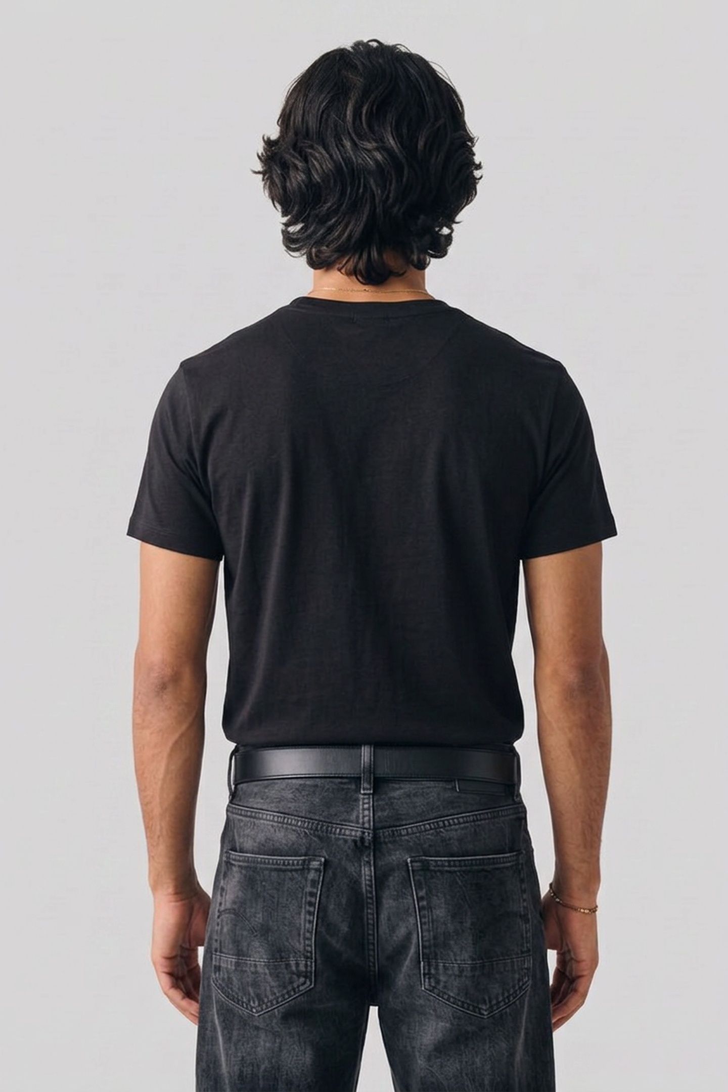 CHEST LOGO T-SHIRT BLACK 2