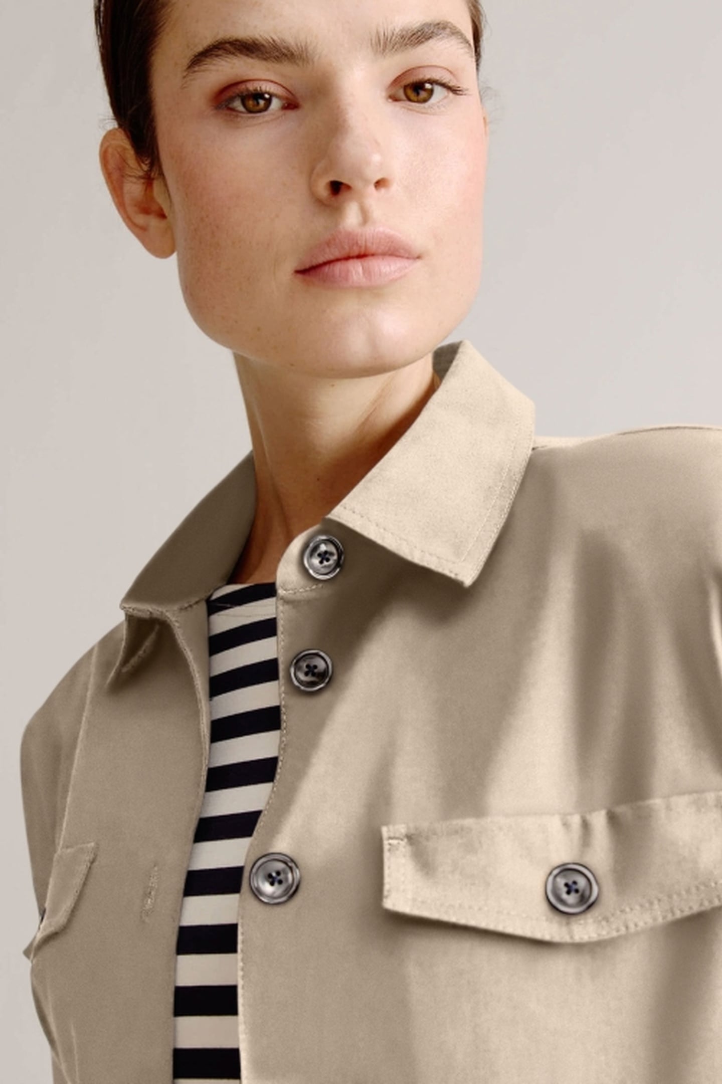 LOBKE JACKET LIGHT KHAKI 5