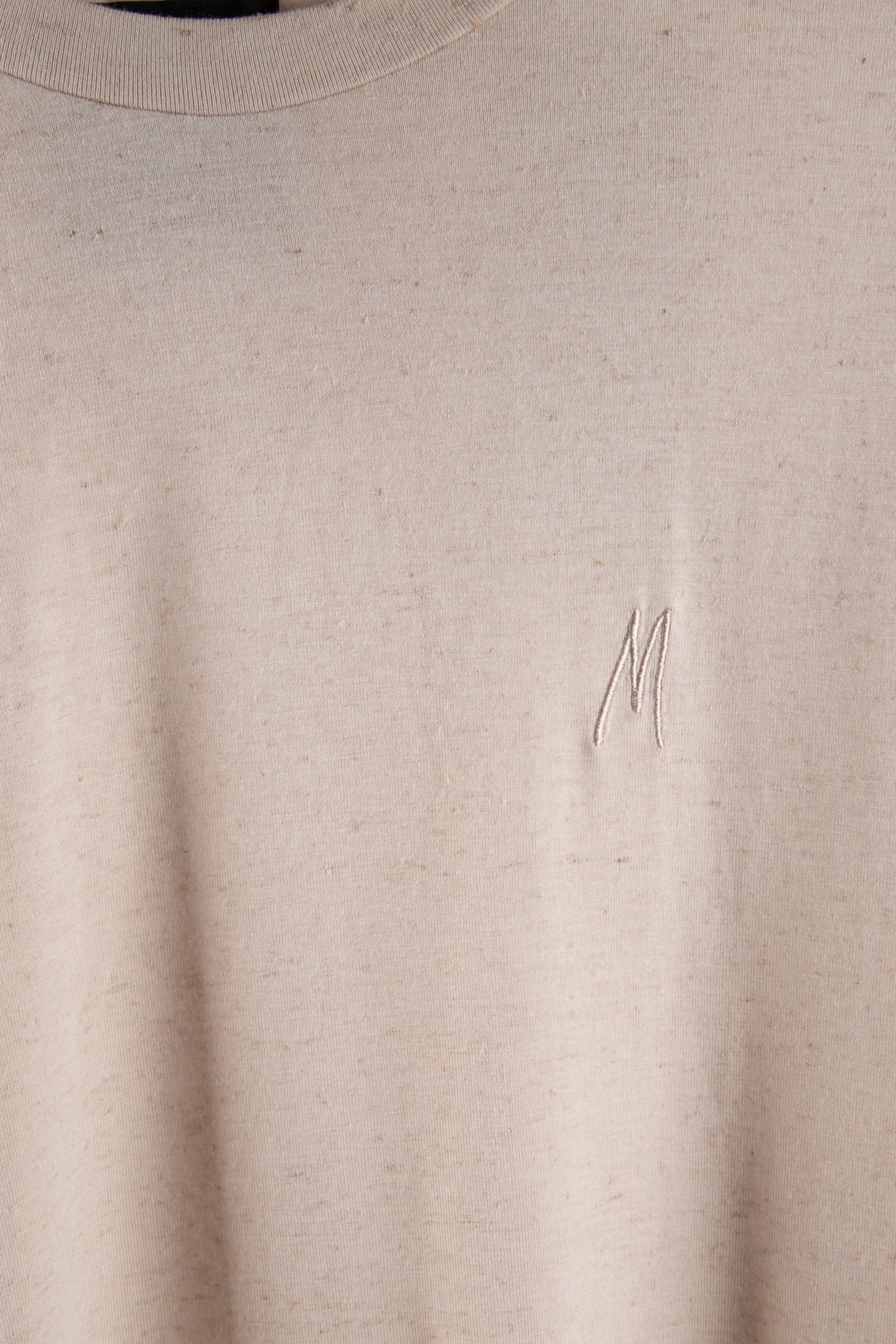 CN SS TEE WITH EMBRO SPIRIT WHITE 4