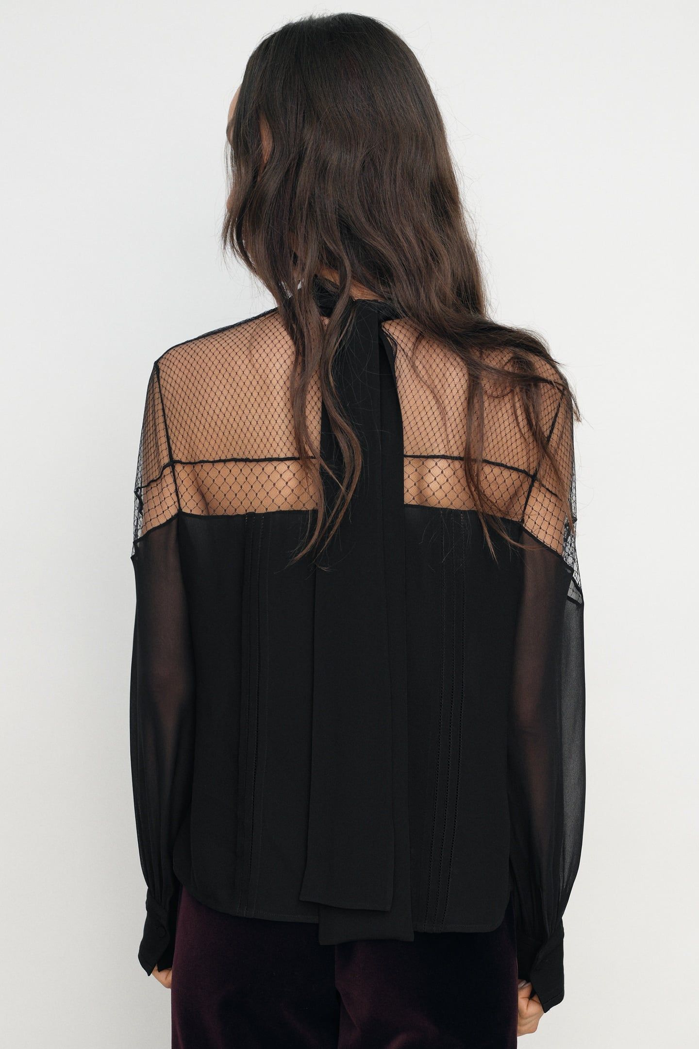 LACE INSERT BLOUSE BLACK 2