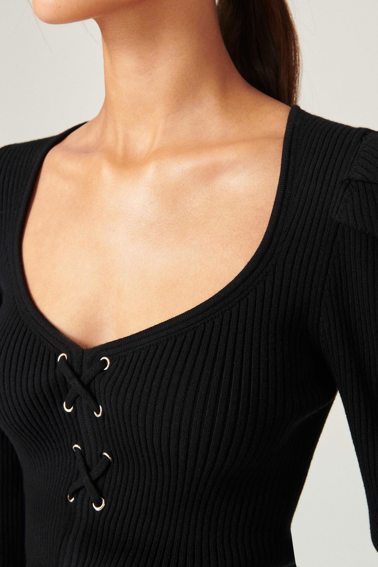 SHORT SLEEVES KNIT BLACK 4