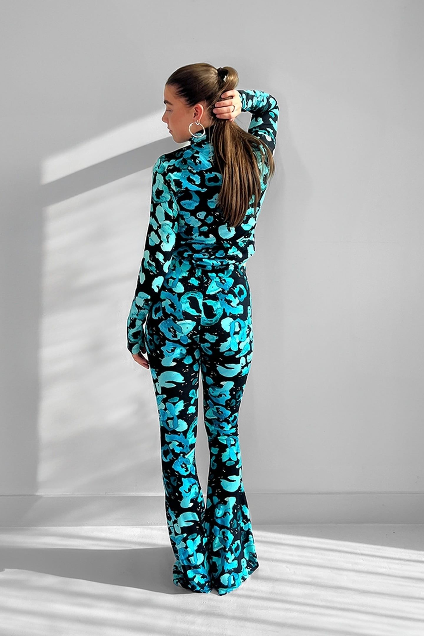 BENTE PULLI BLUE 3