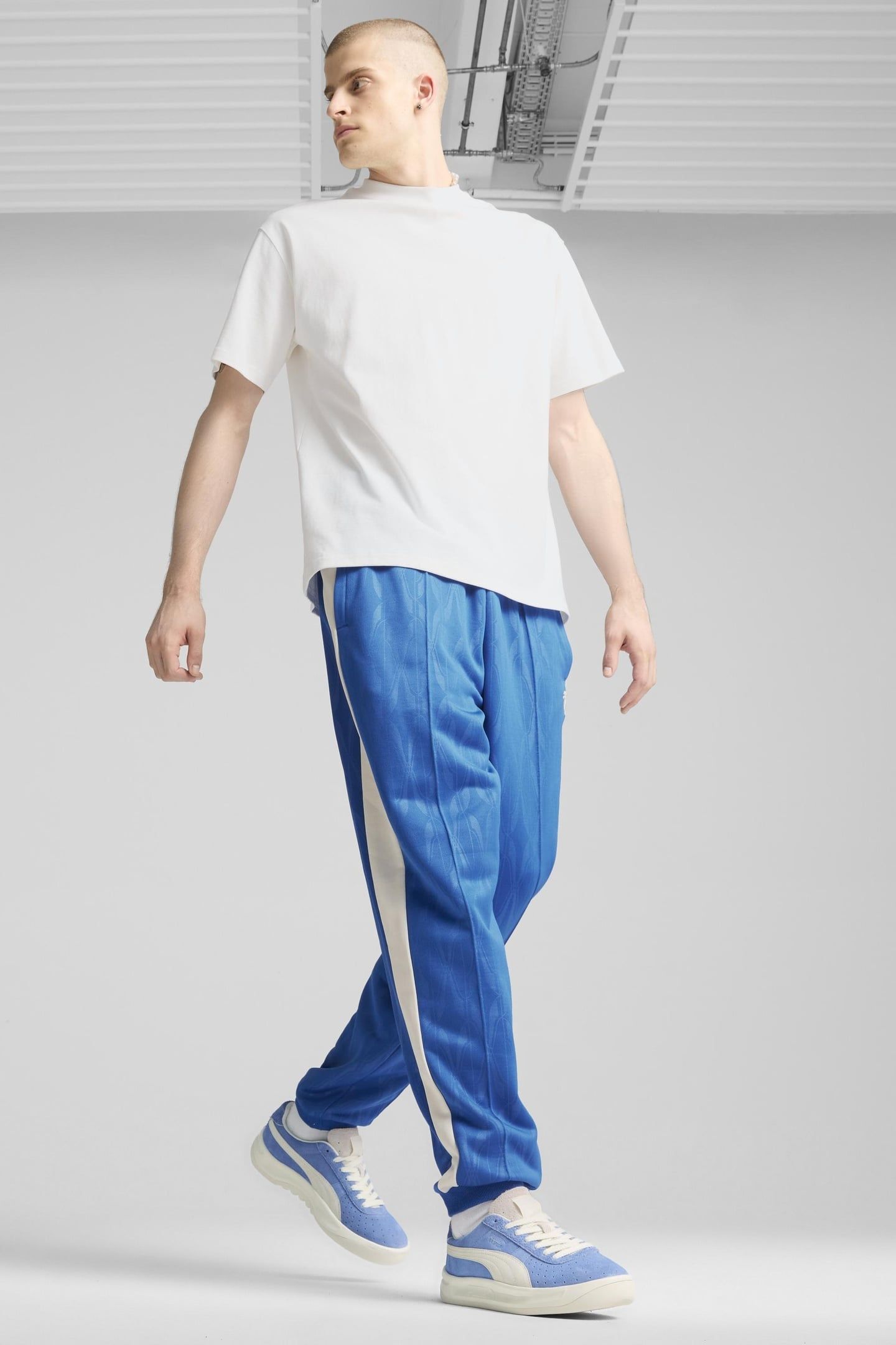 UNISEX GV SPECIAL SUEDE BLUE SKIES-FROSTED IVORY 3