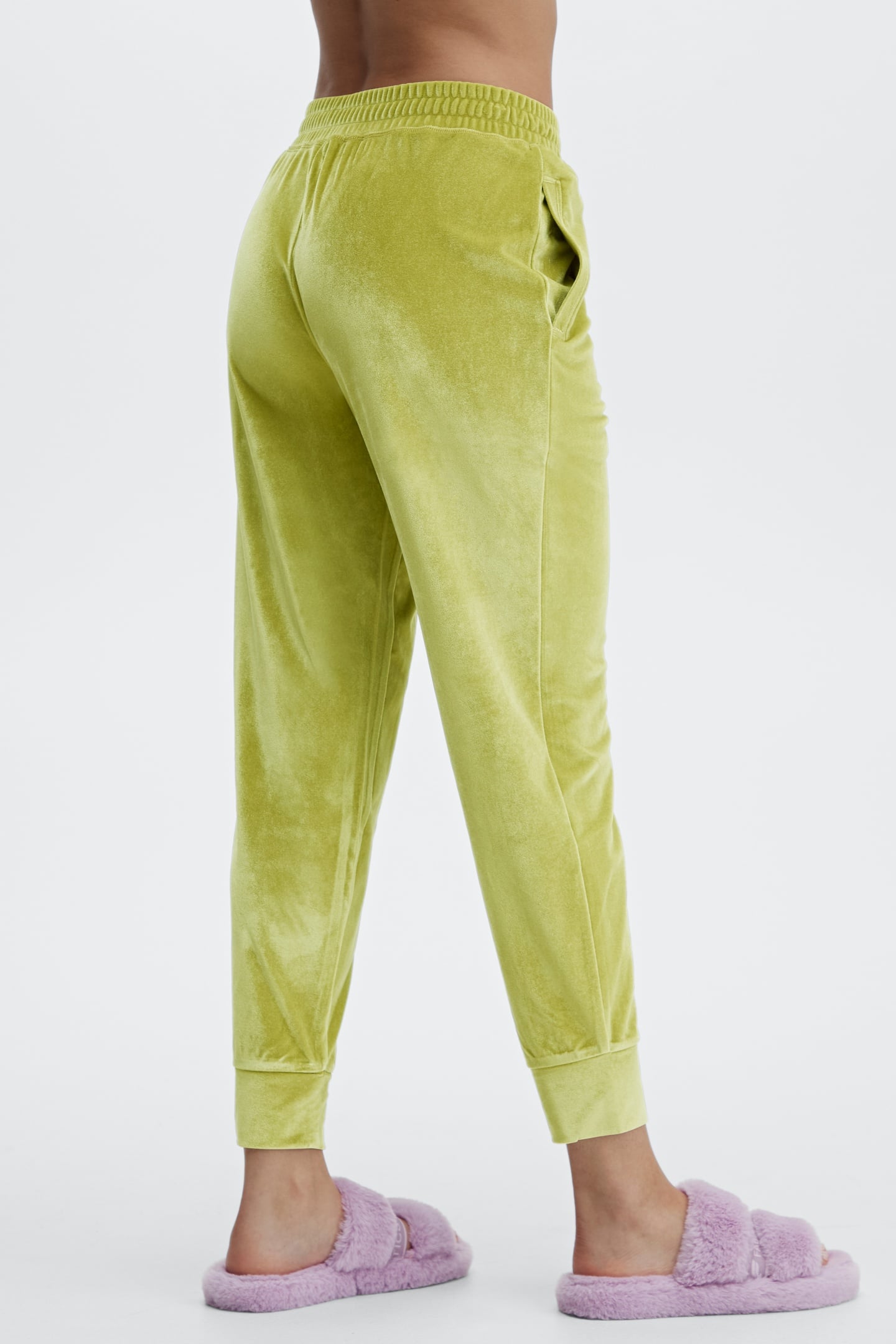 LUXE VELOUR JOGGER GOLDEN LEAF 2