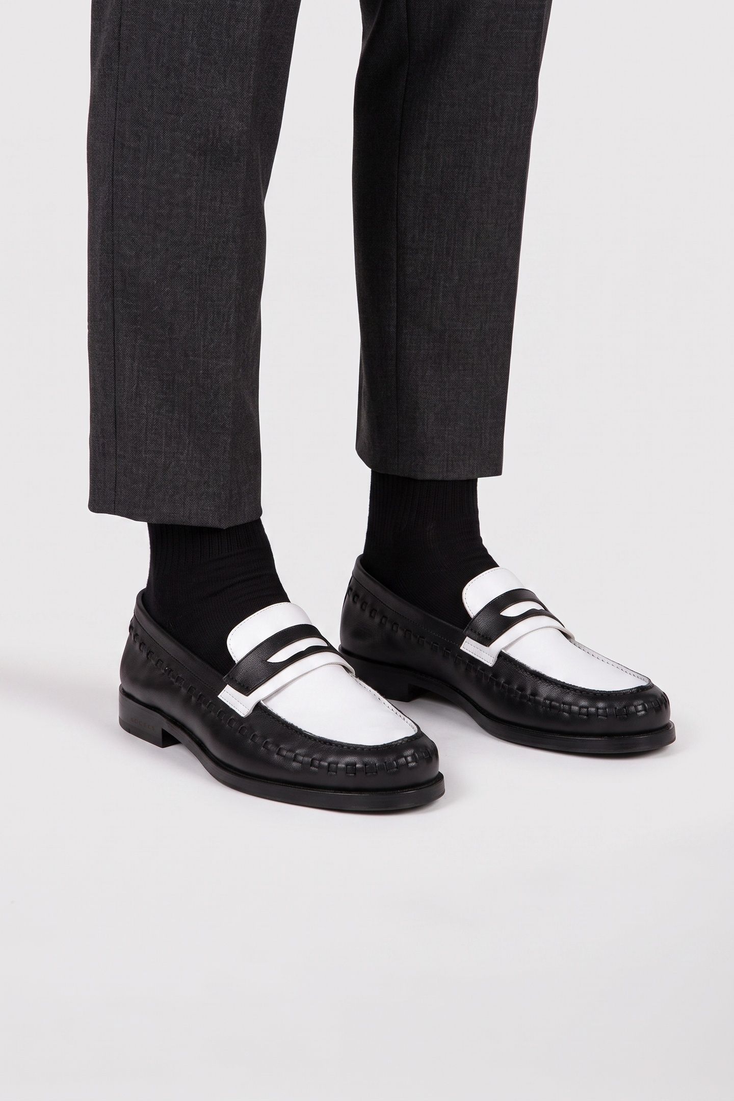 SAMMY LEATHER LOAFER BLACK/WHITE 2