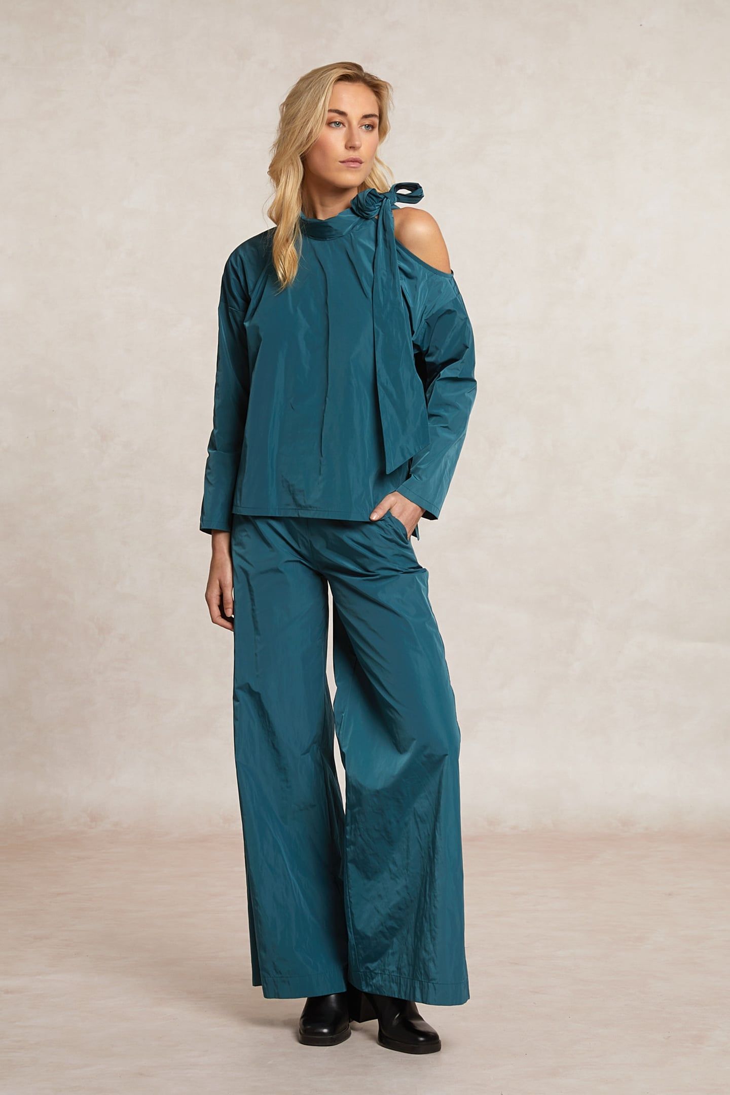 TAFFETA BLOUSE WITH BOW GREEN 1