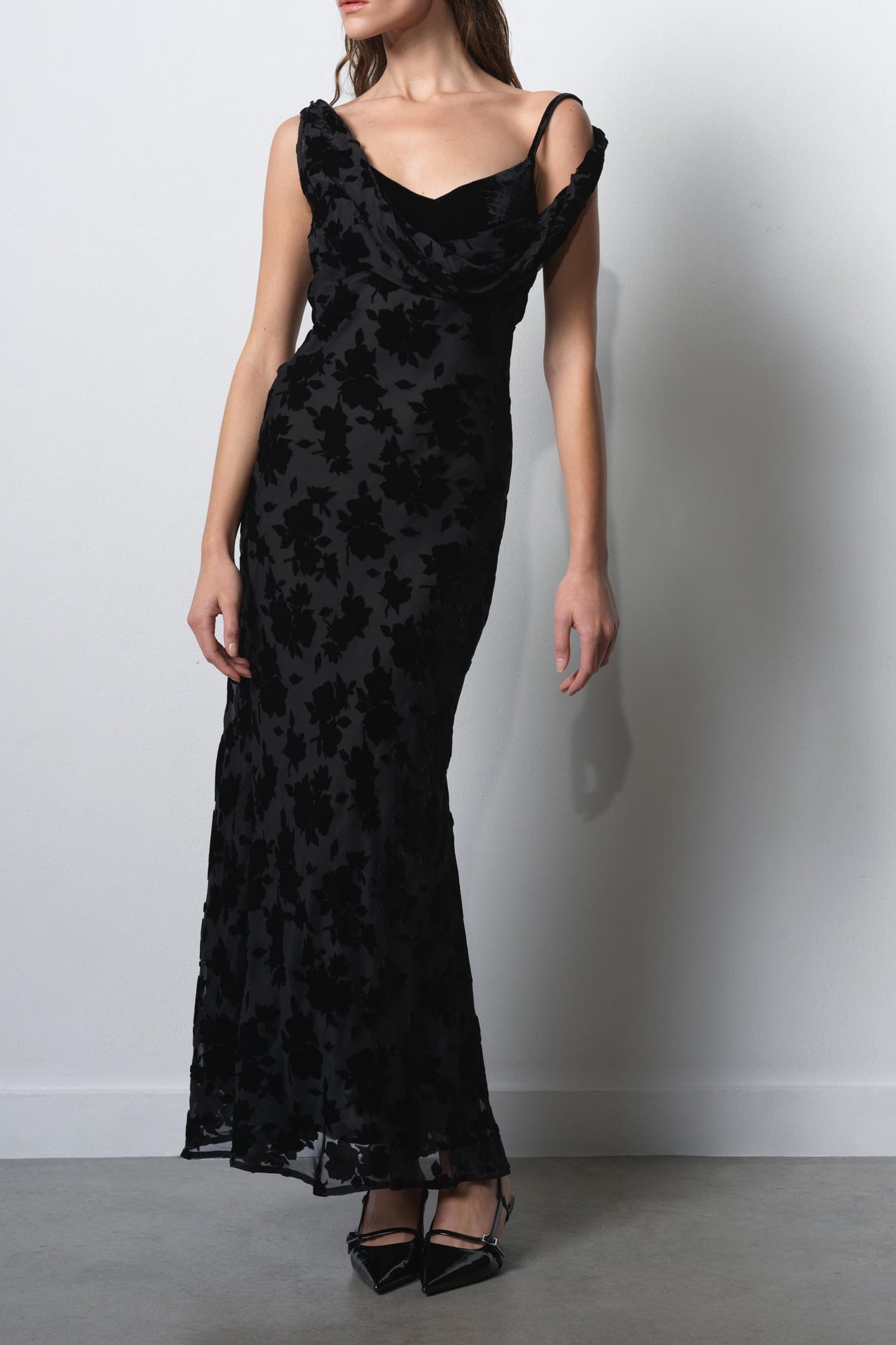 KARA BURNOUT TWISTED MIDI DRES BLACKOUT 1