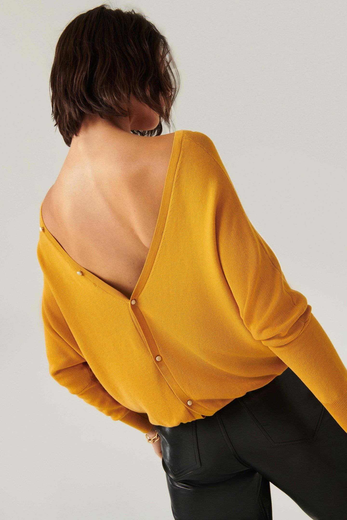 LONG SLEEVES KNIT OCRE 2