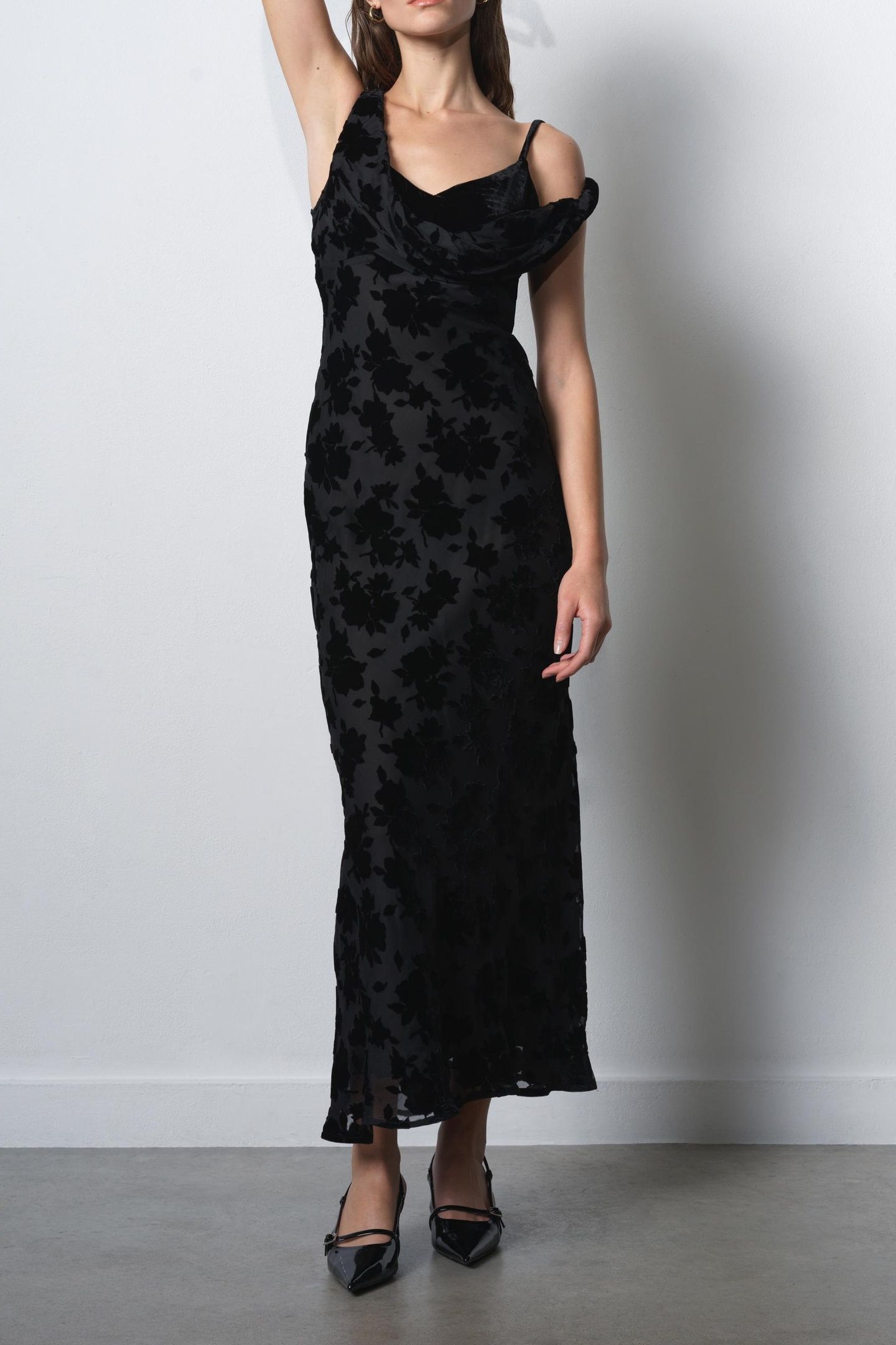 KARA BURNOUT TWISTED MIDI DRES BLACKOUT 2