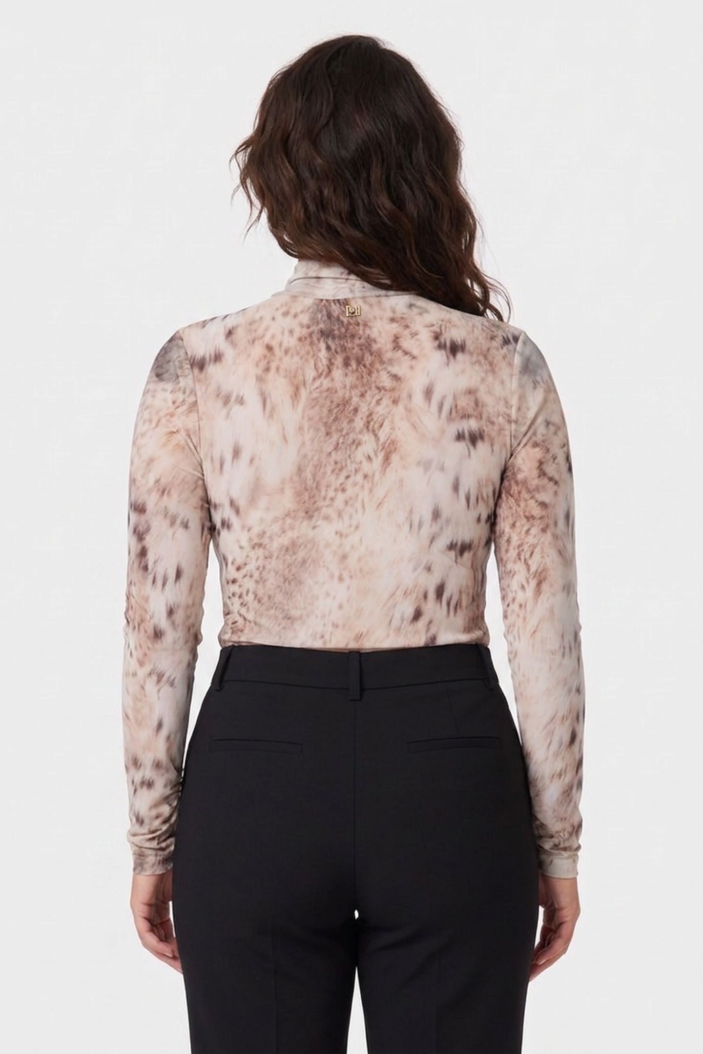 HOLLY TURTLE NECK LS SNOW LYNX 2